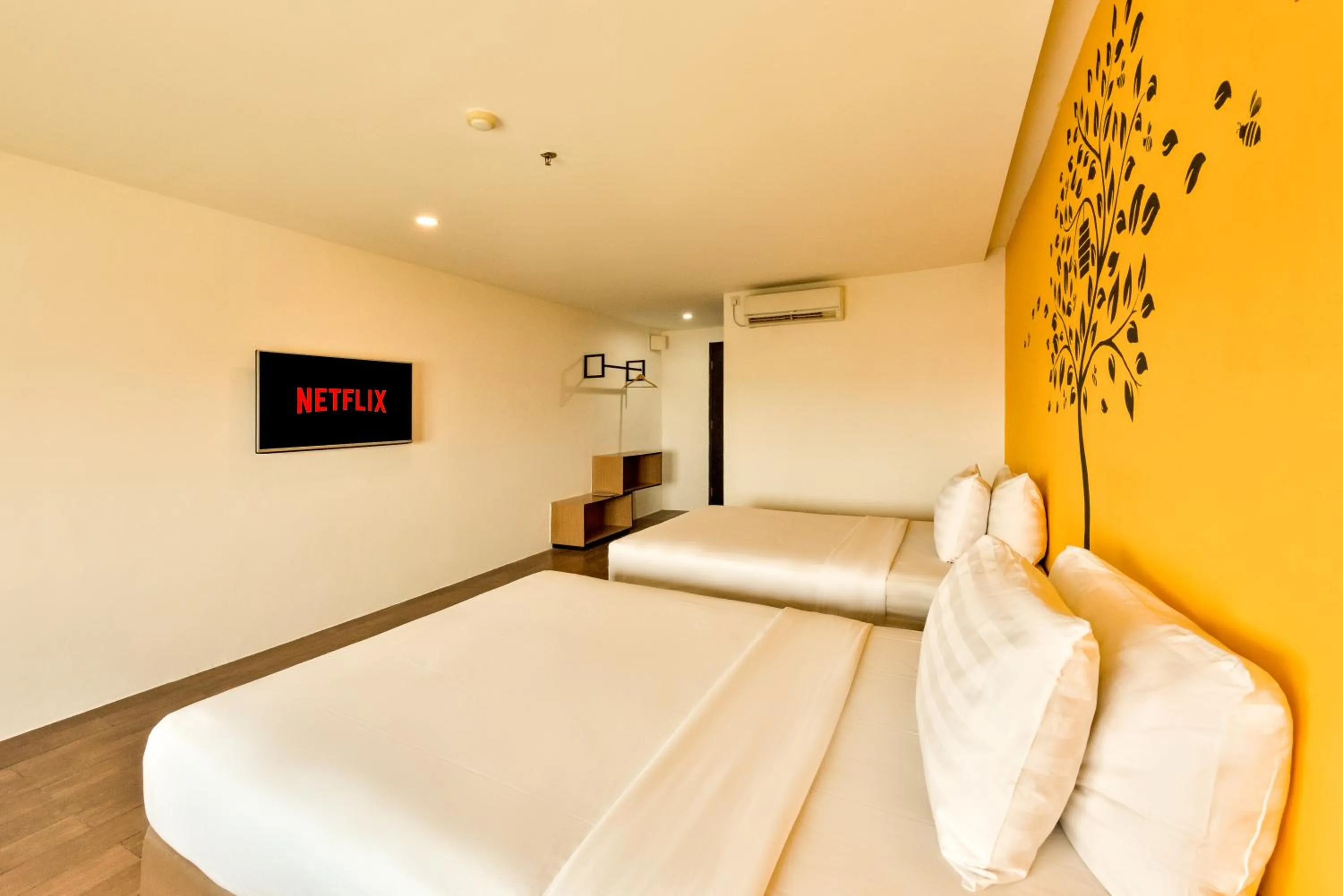 Bedroom, Bed in Yellow Bee Tangerang