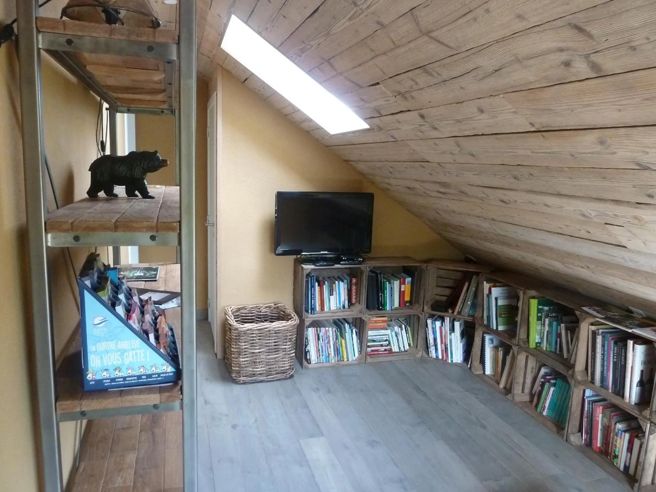 Library in La Couette de l'Ours