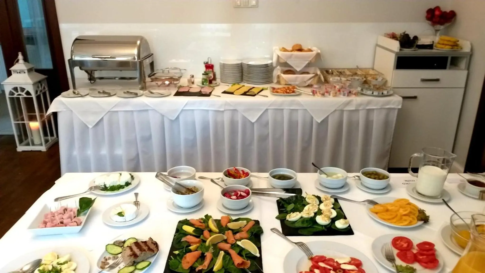 Breakfast in Villa La Pierre