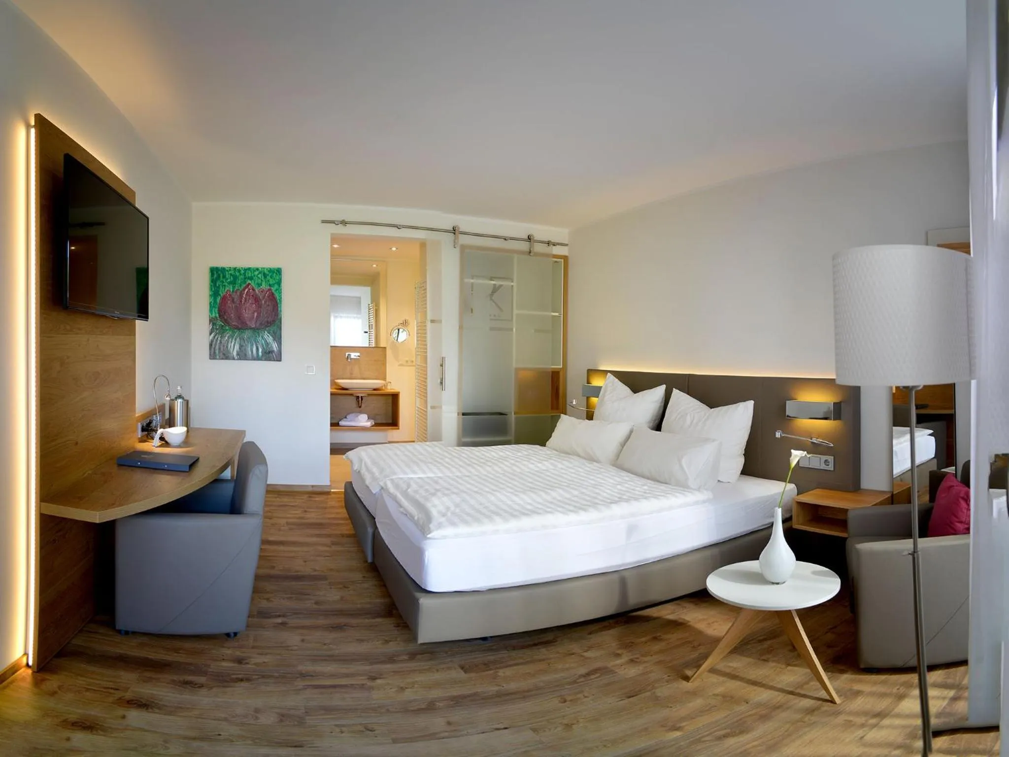 Photo of the whole room, Bed in Hotel Restaurant Kohlbrecher Villeroy & Boch