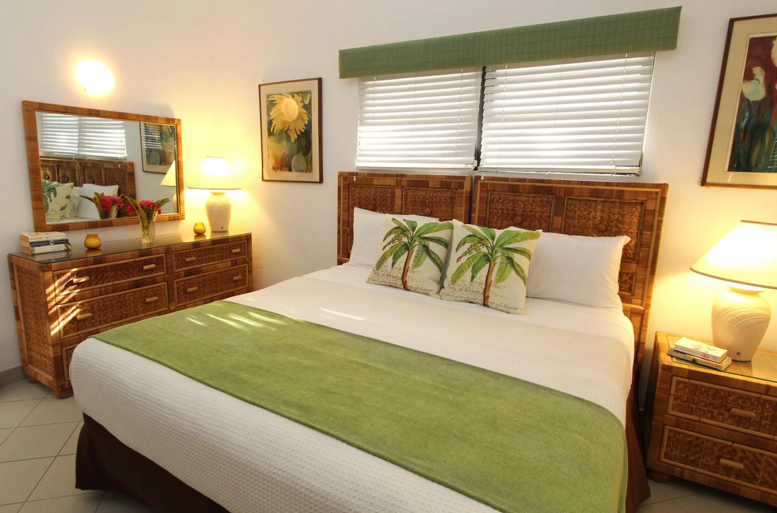 Bedroom, Bed in Carimar Beach Club