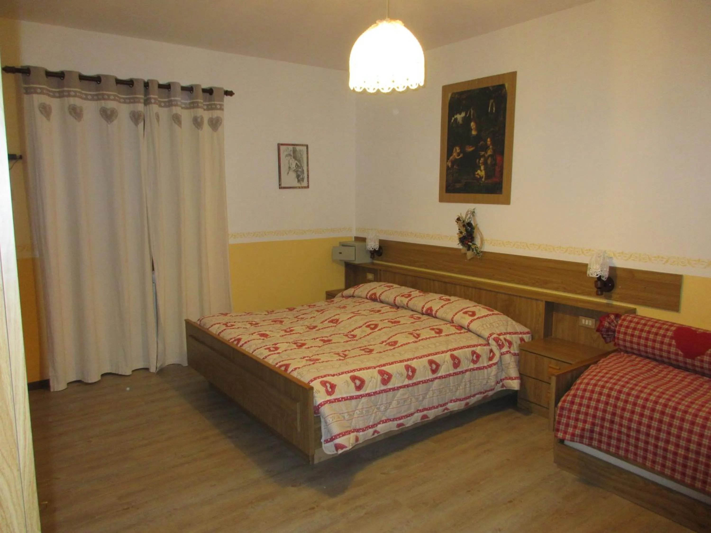 Photo of the whole room, Bed in Garnì Defrancesco