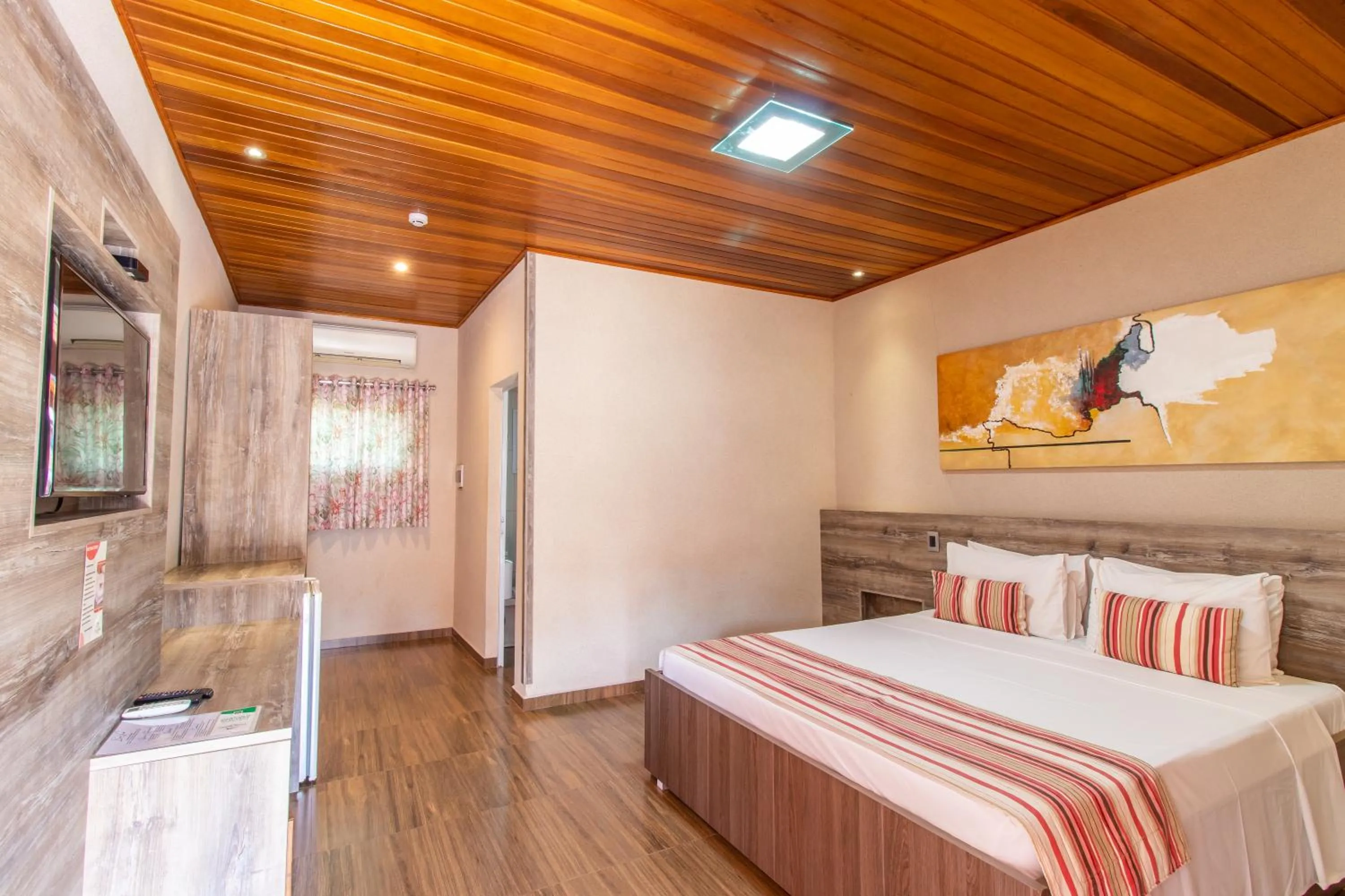 View (from property/room), Bed in Hotel Pousada Villa Itália Olímpia