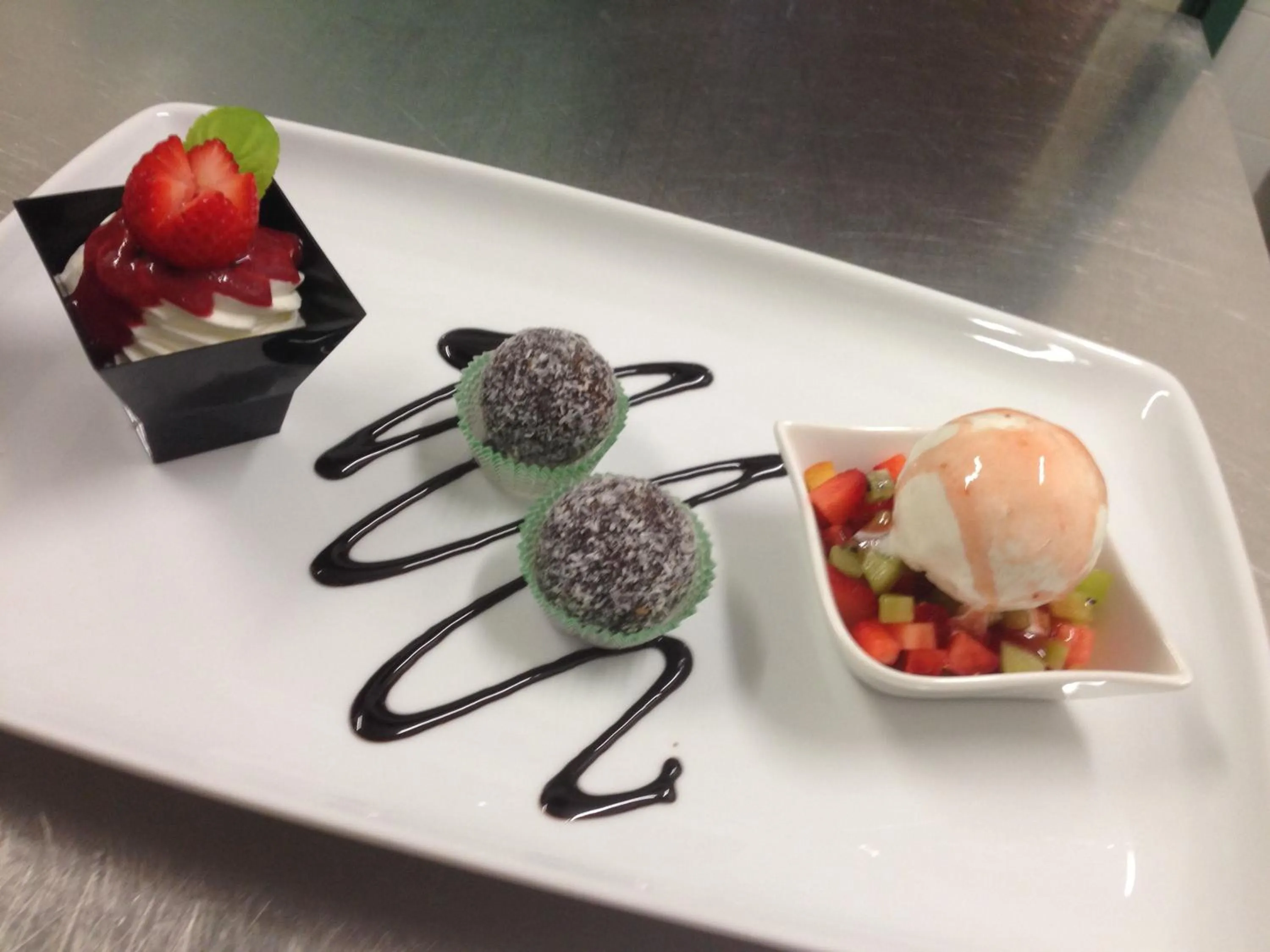 Food and drinks in Hotel Villa Ginevra