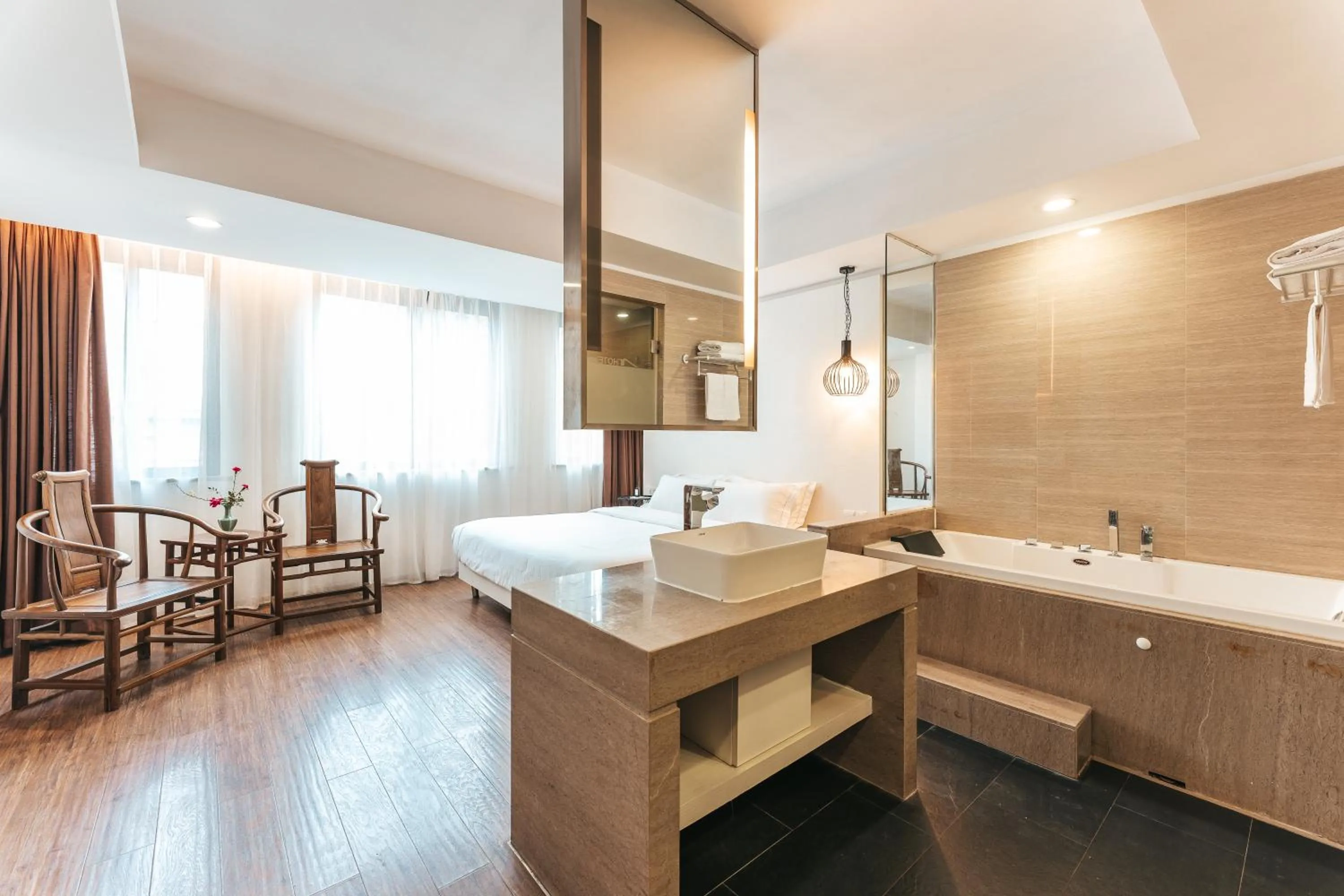 Bedroom in Xiamen Gulangyu Heitan Hotel