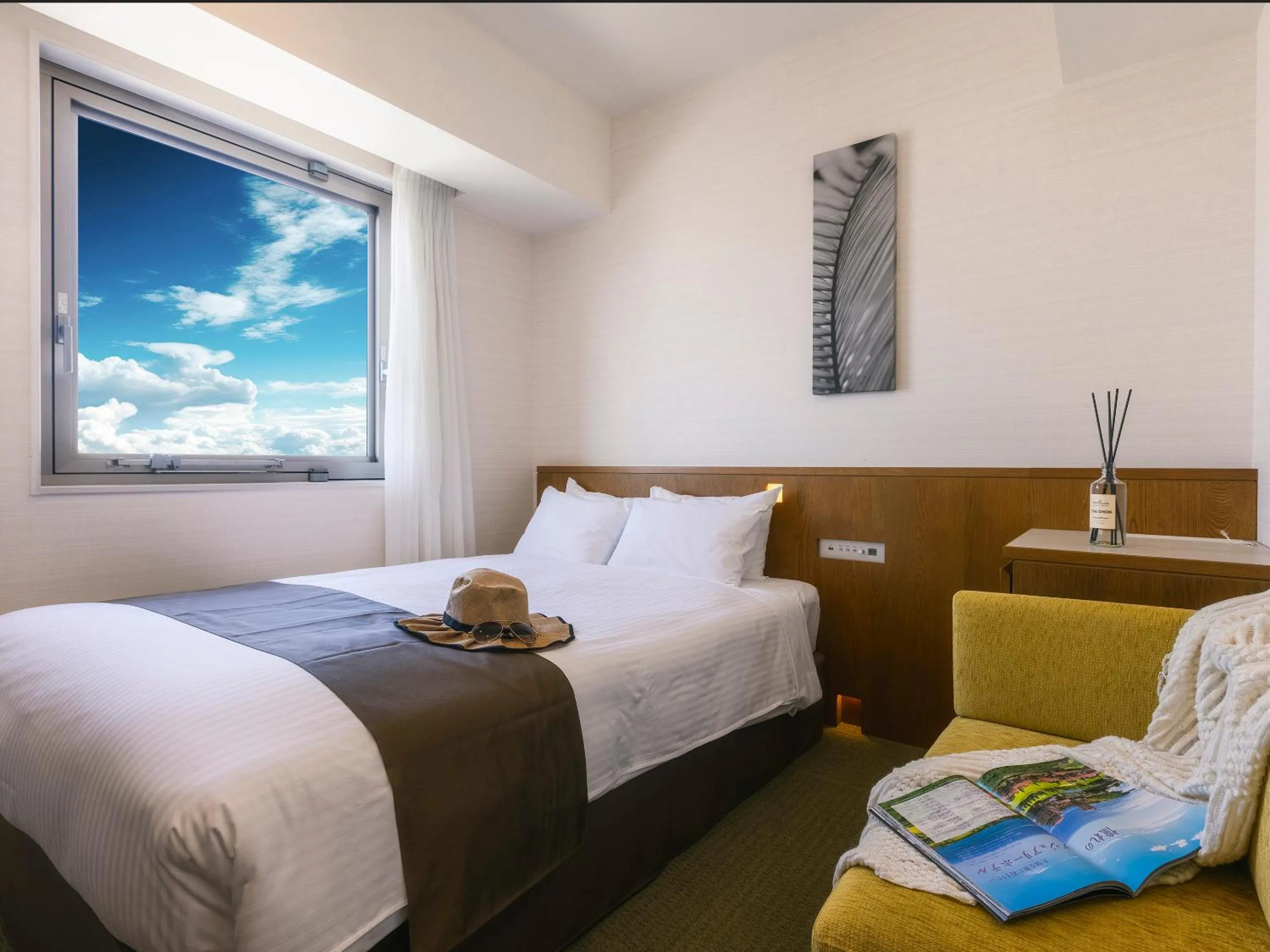 Bed in Hotel Gracery Naha