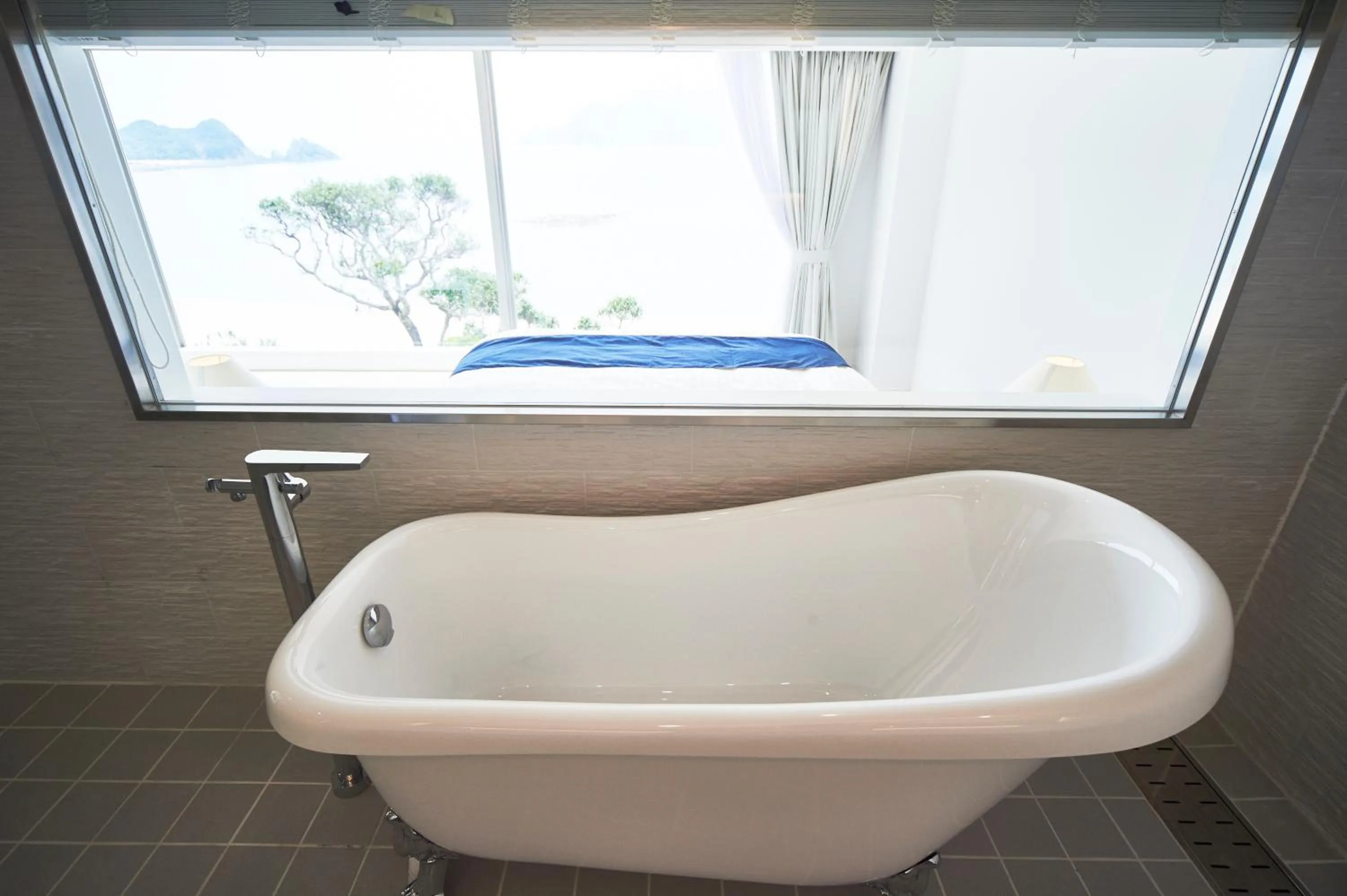 Bathroom in Hotel The Scene