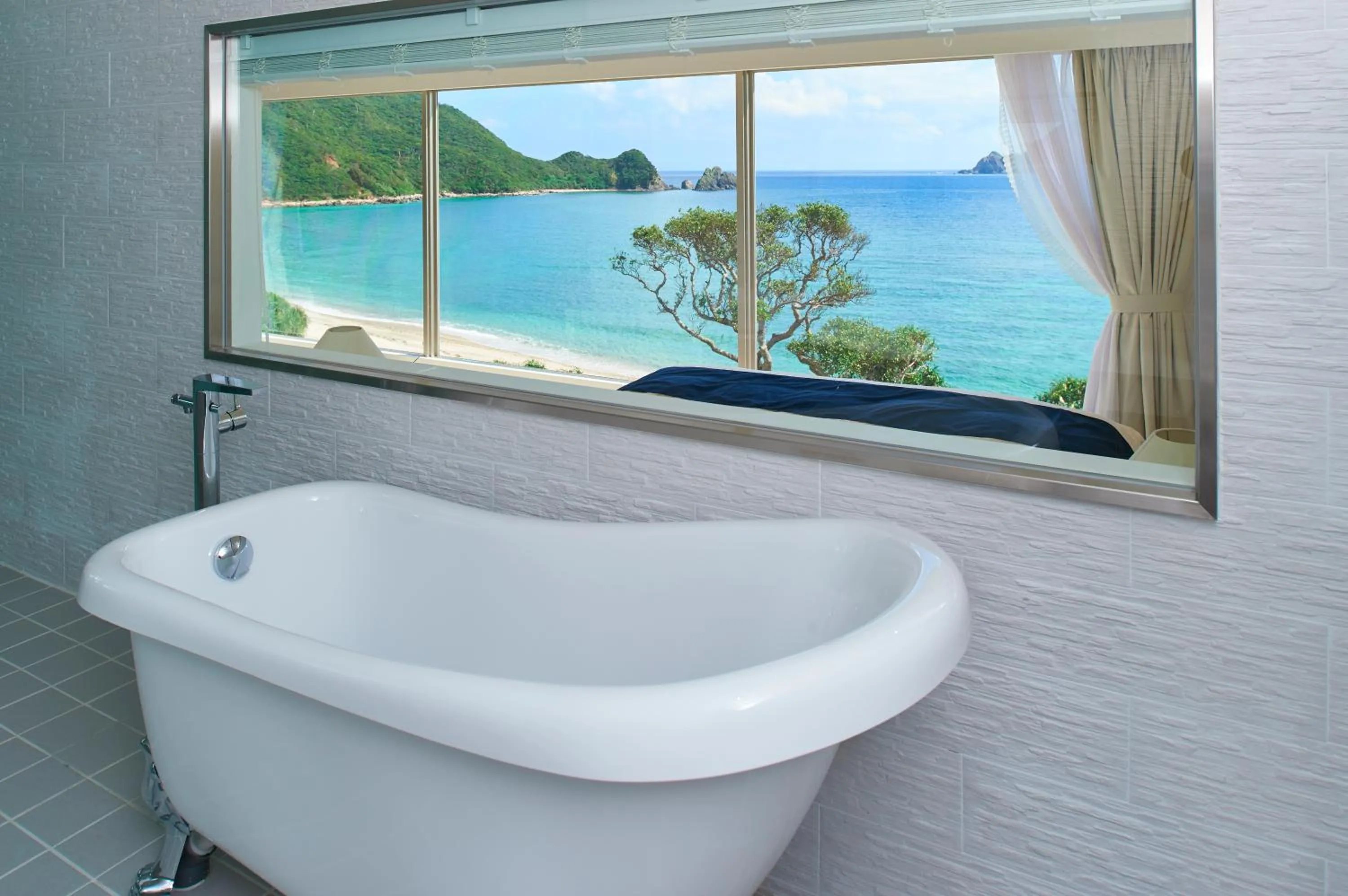 Day in Hotel The Scene