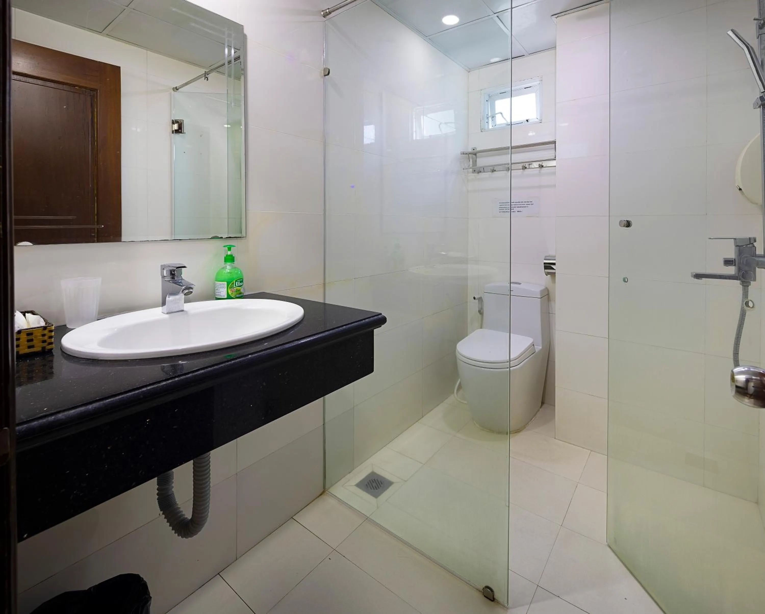 Bathroom in Dubai Nha Trang Hotel managed by HT
