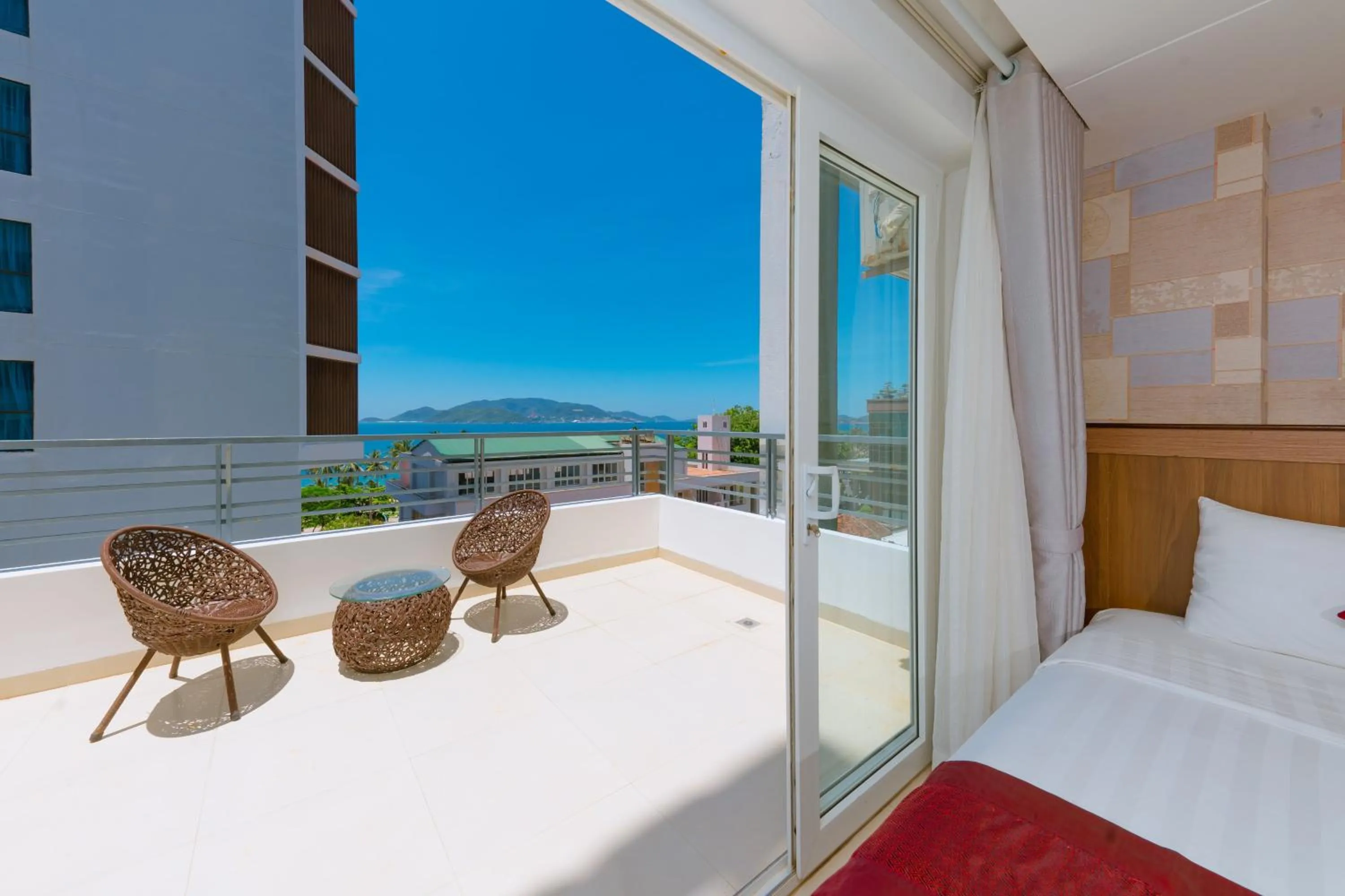 Bed in Dubai Nha Trang Hotel managed by HT