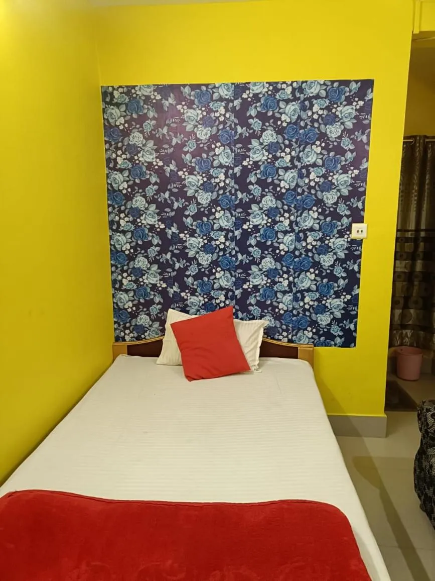 Bed in Hotel Tezpur City