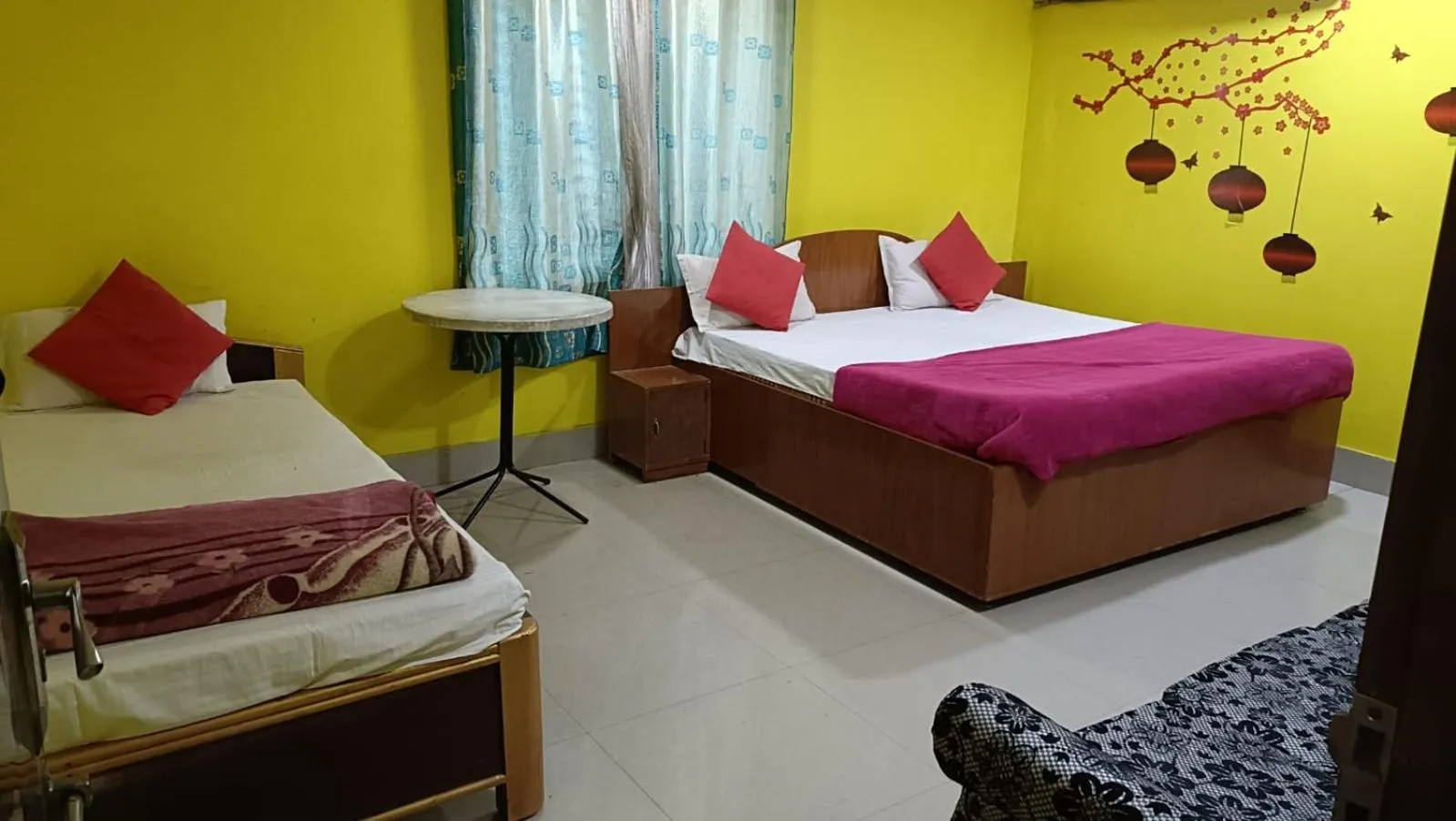 Bed in Hotel Tezpur City