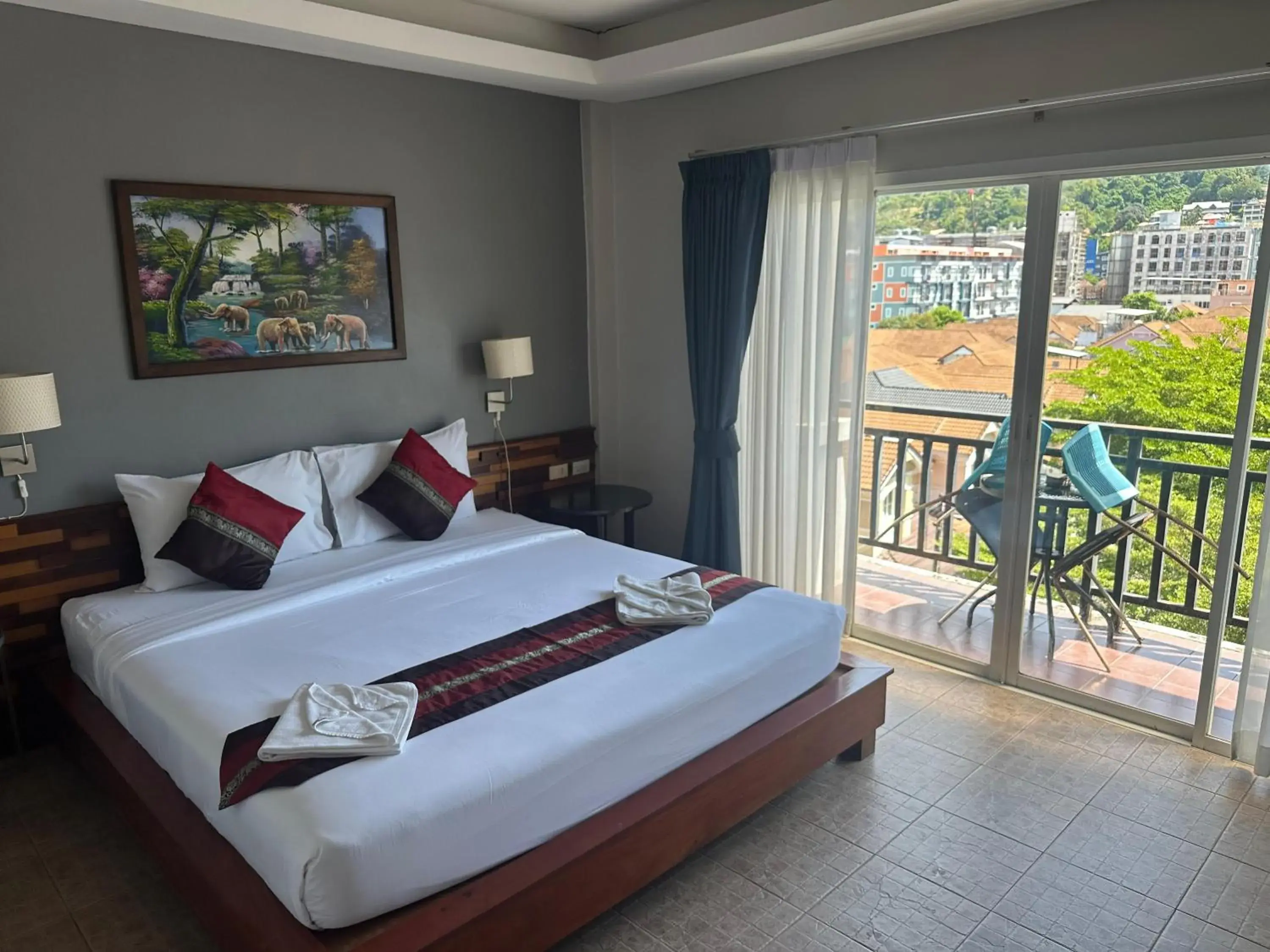 Deluxe Double Room with Balcony in SawasdeeCiao Patong Guesthouse Deluxe Double Room with Balcony in SawasdeeCiao Patong Guesthouse