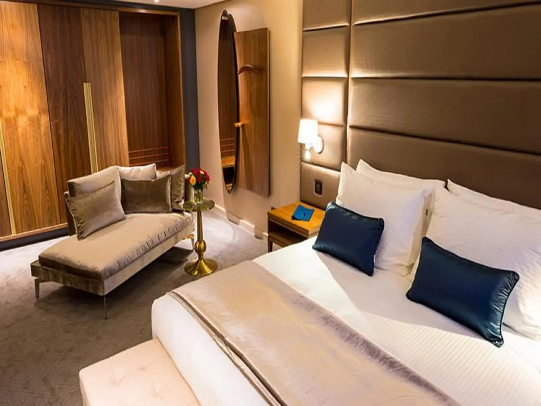 Executive Suite in Hotel 2 Fevrier Executive Suite in Hotel 2 Fevrier