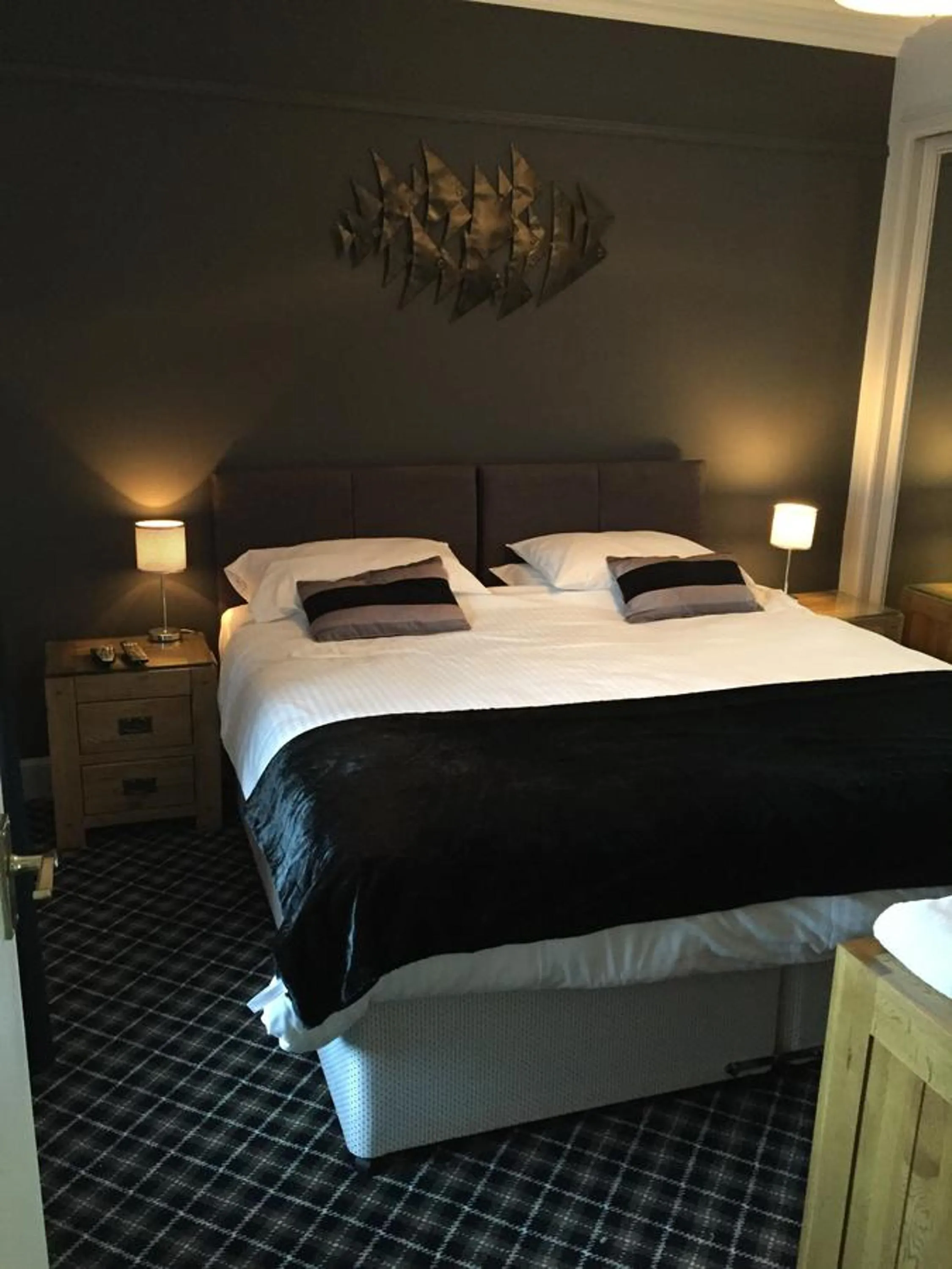 Bedroom, Bed in Seafield Arms Hotel
