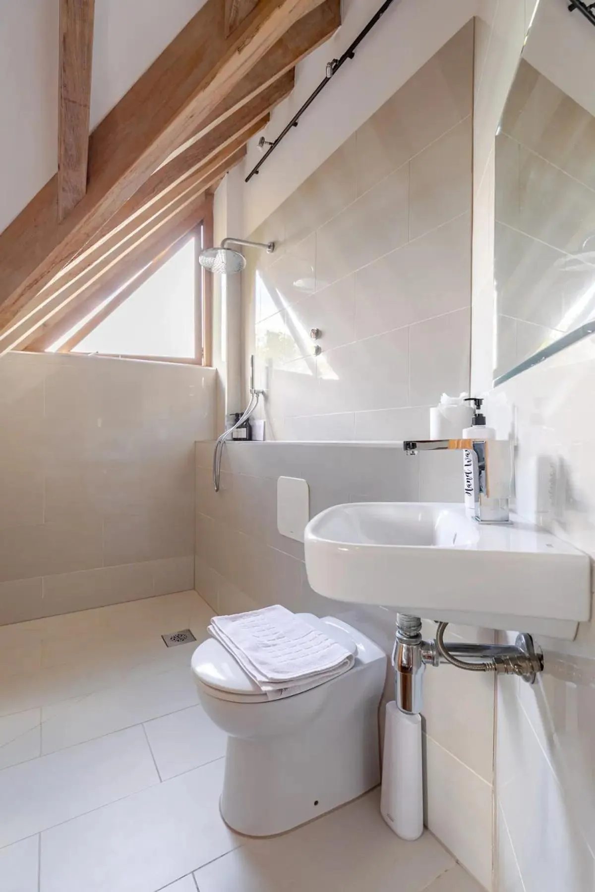 Bathroom in Hurst Farm B&B