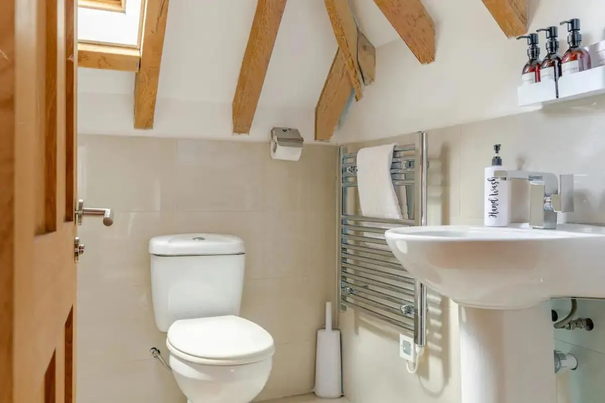 Bathroom in Hurst Farm B&B