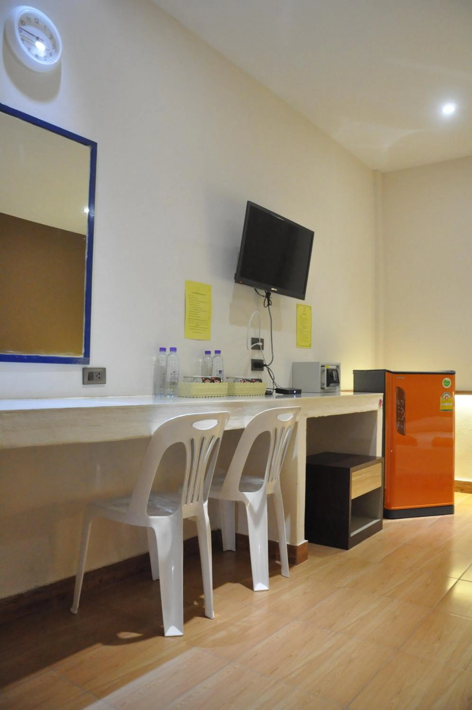 TV and multimedia in Banana Resort Sadao