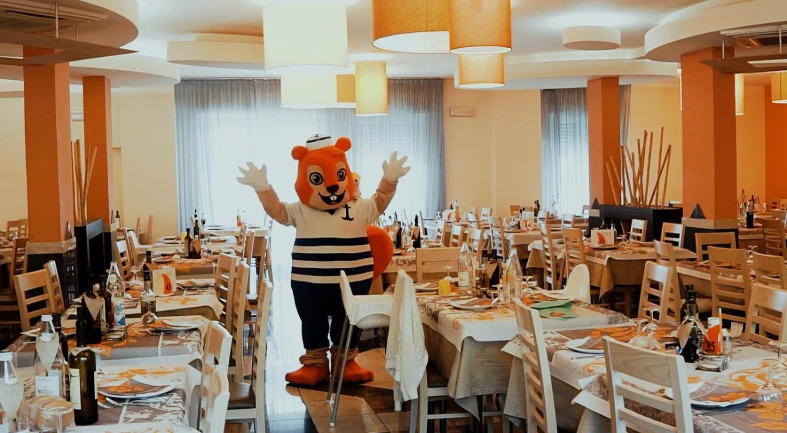 Restaurant/places to eat in Hotel Sorriso