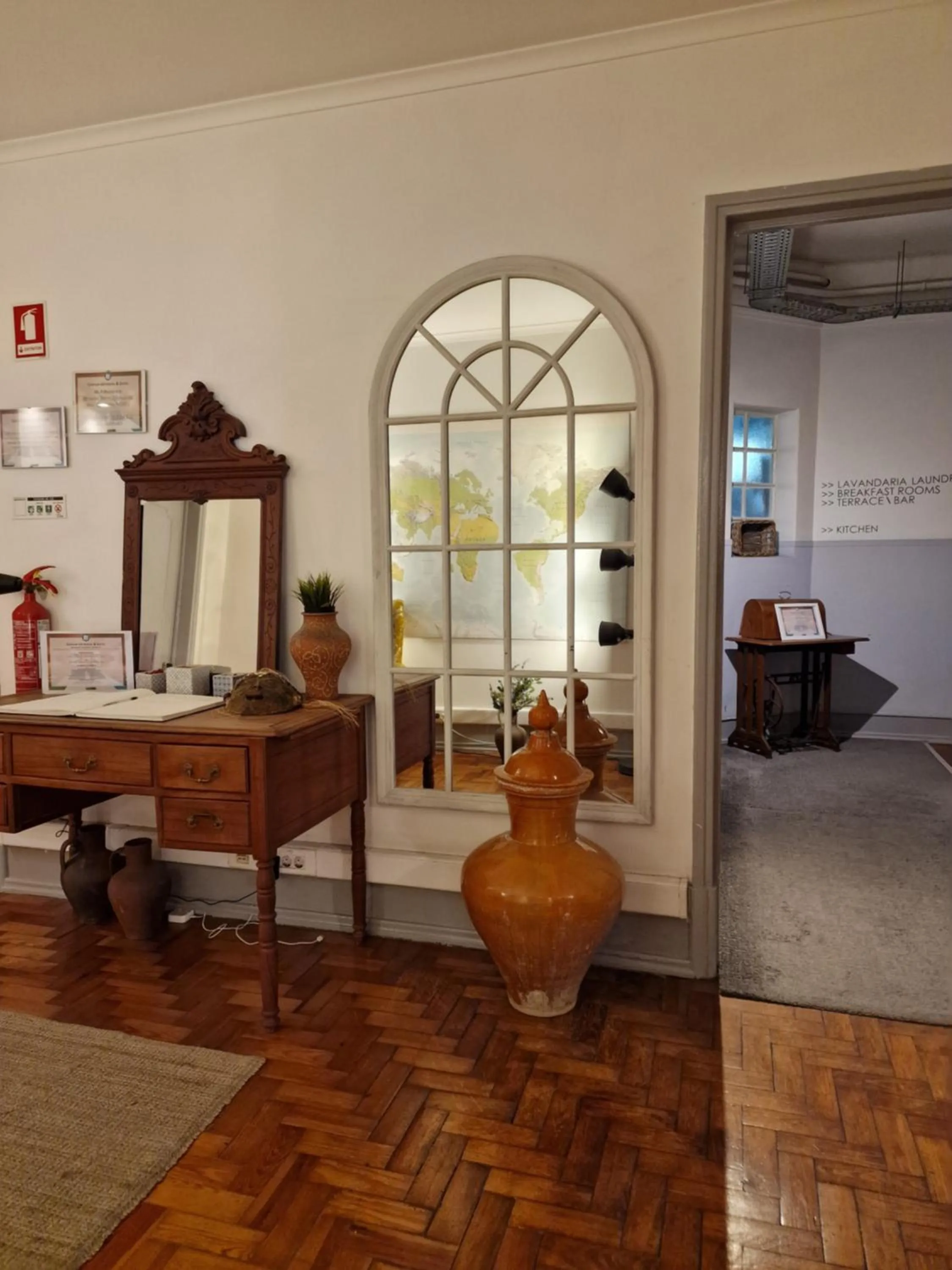 Property building in Castilho 63 Hostel & Suites