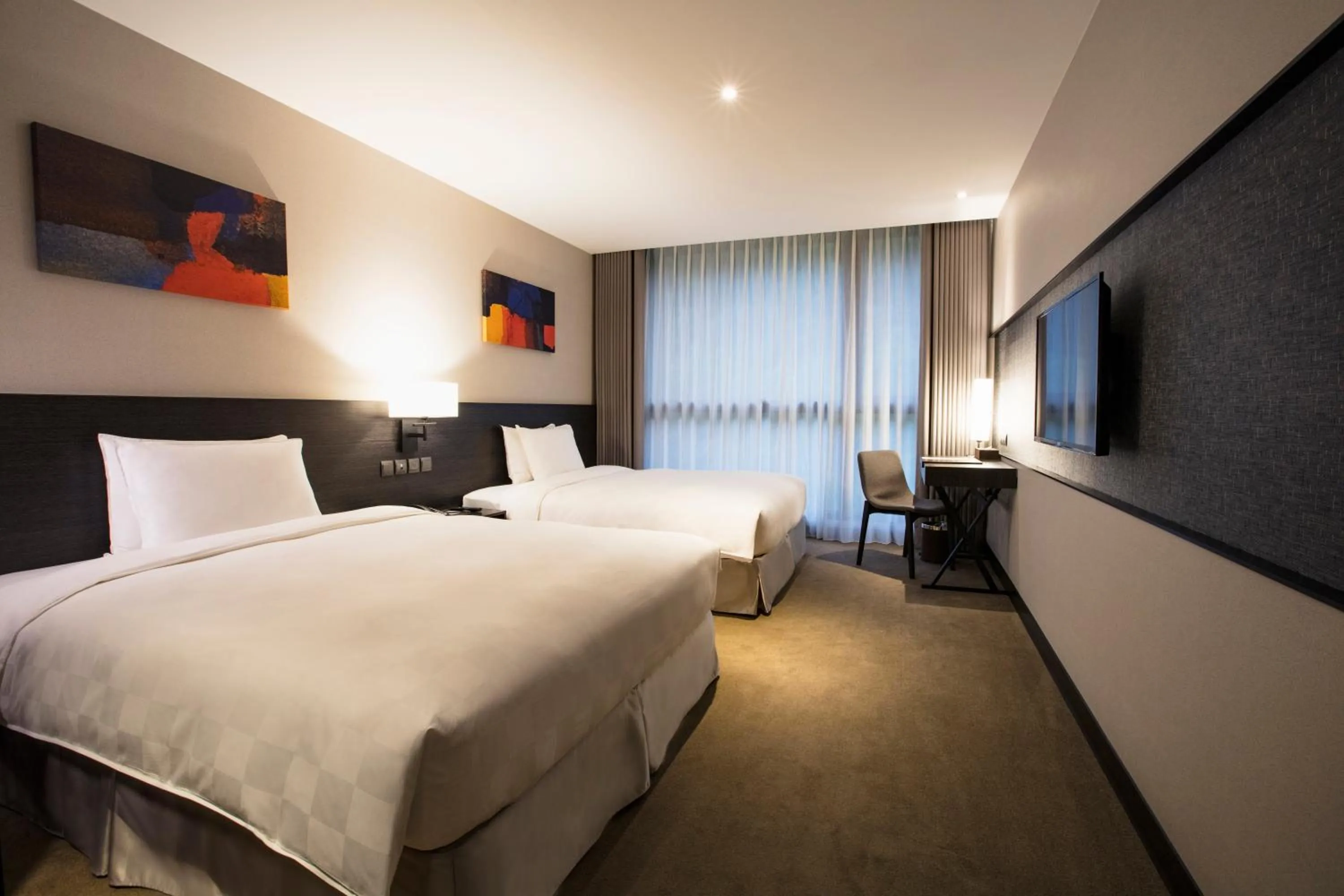 bunk bed, Bed in Platinum Hotel