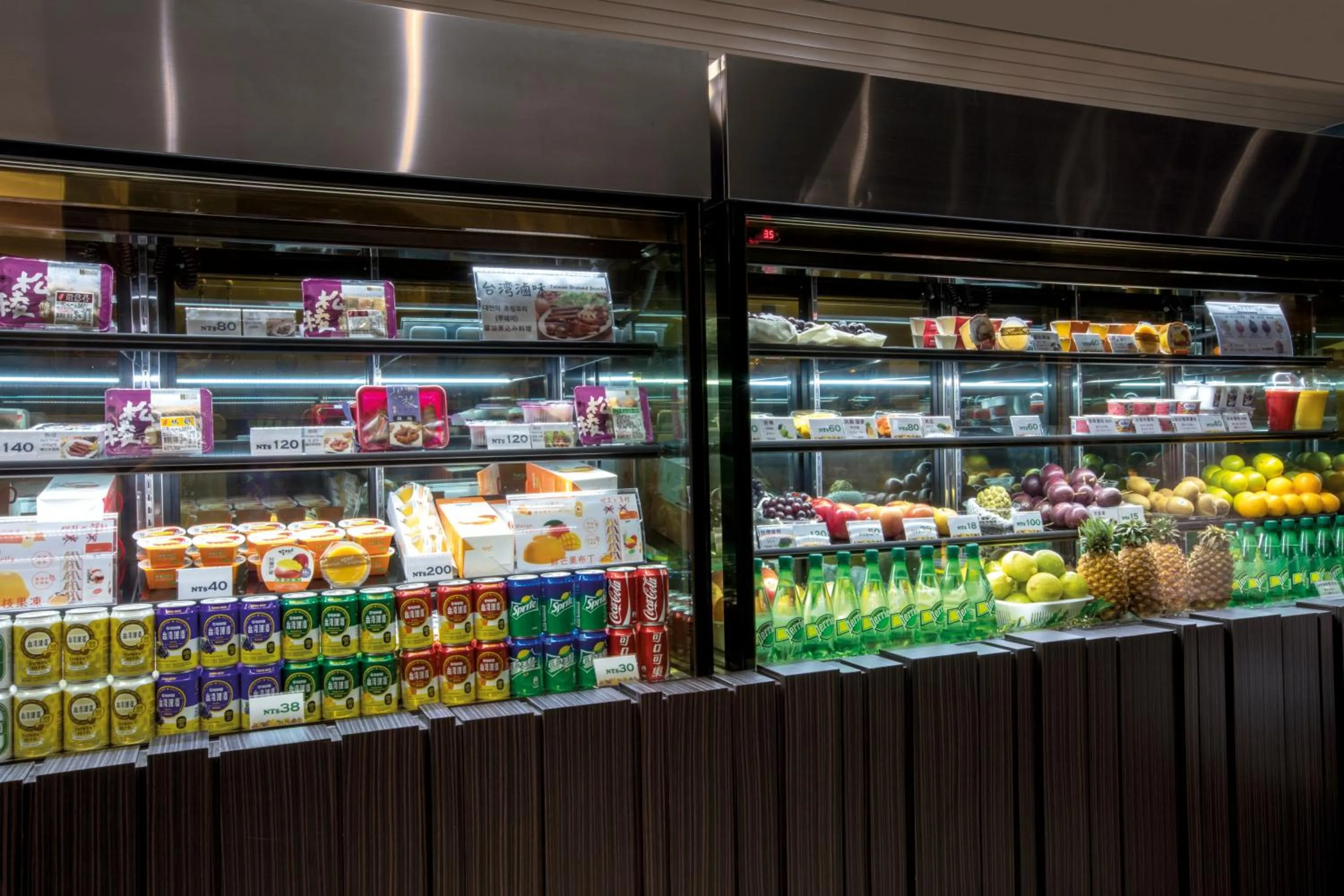 Drinks in Platinum Hotel