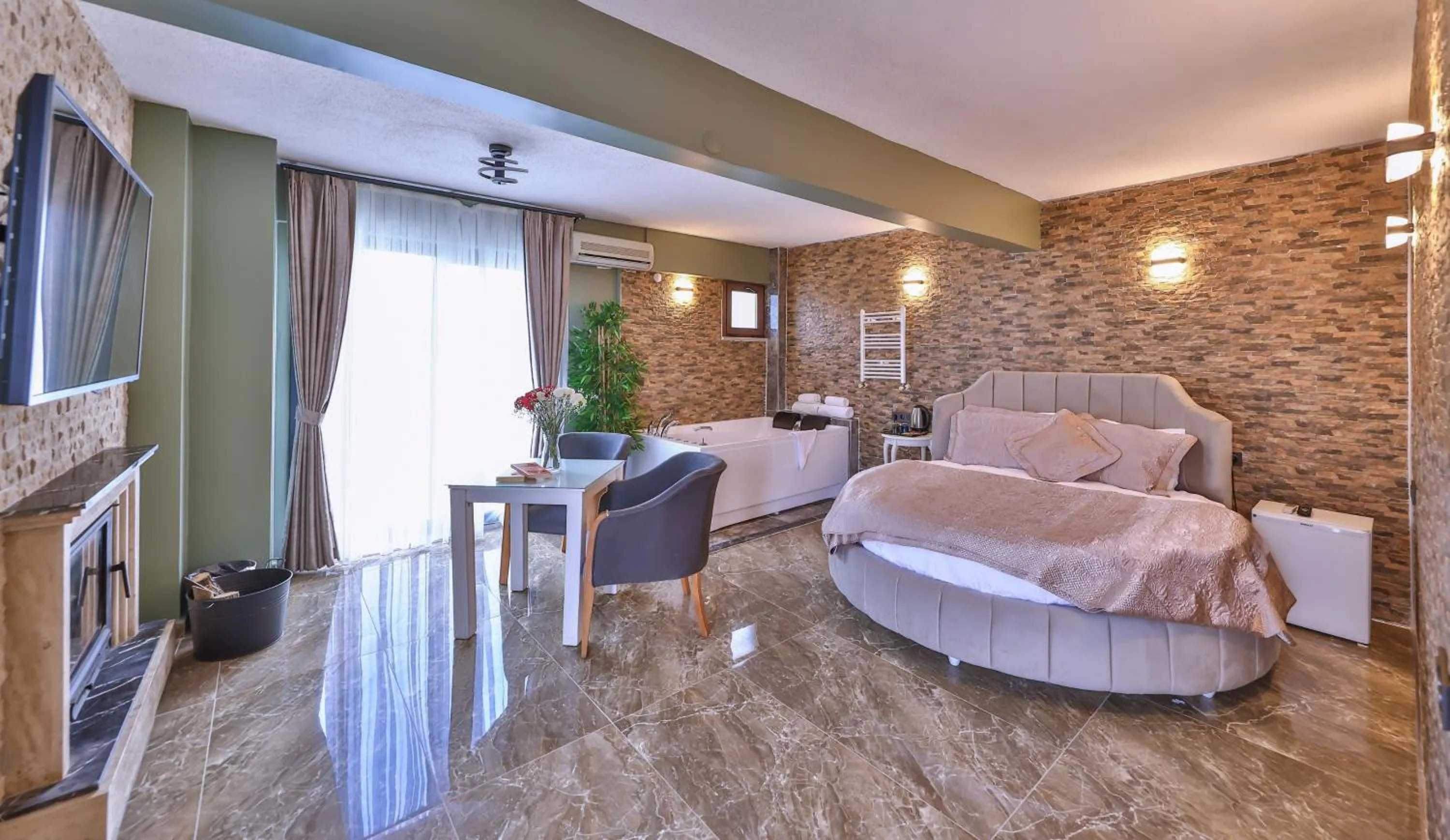 TV and multimedia in Agva Teras Garden Hotel & Bungalow