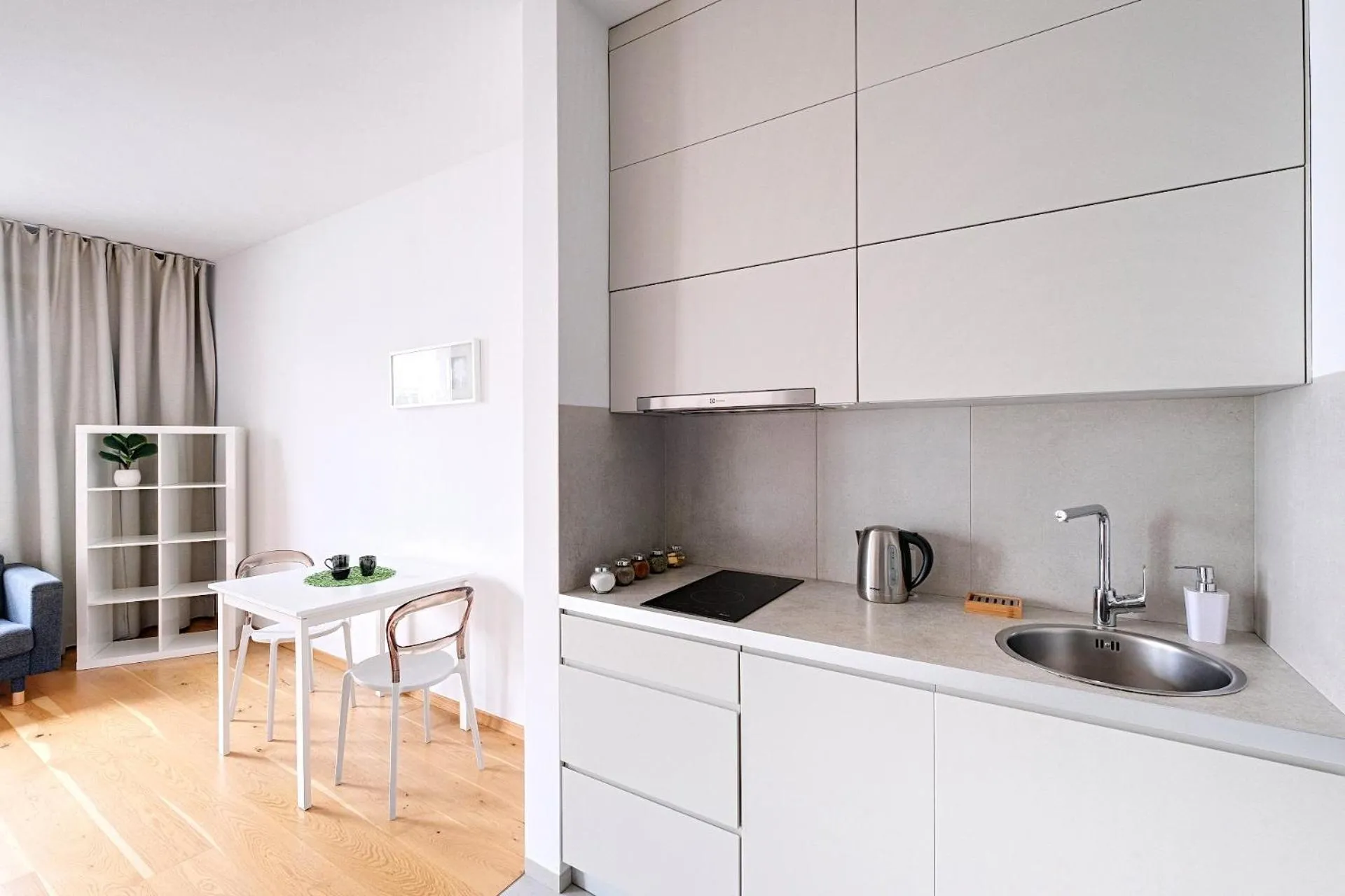 Kitchen or kitchenette in GO Apartments - ApartHotel