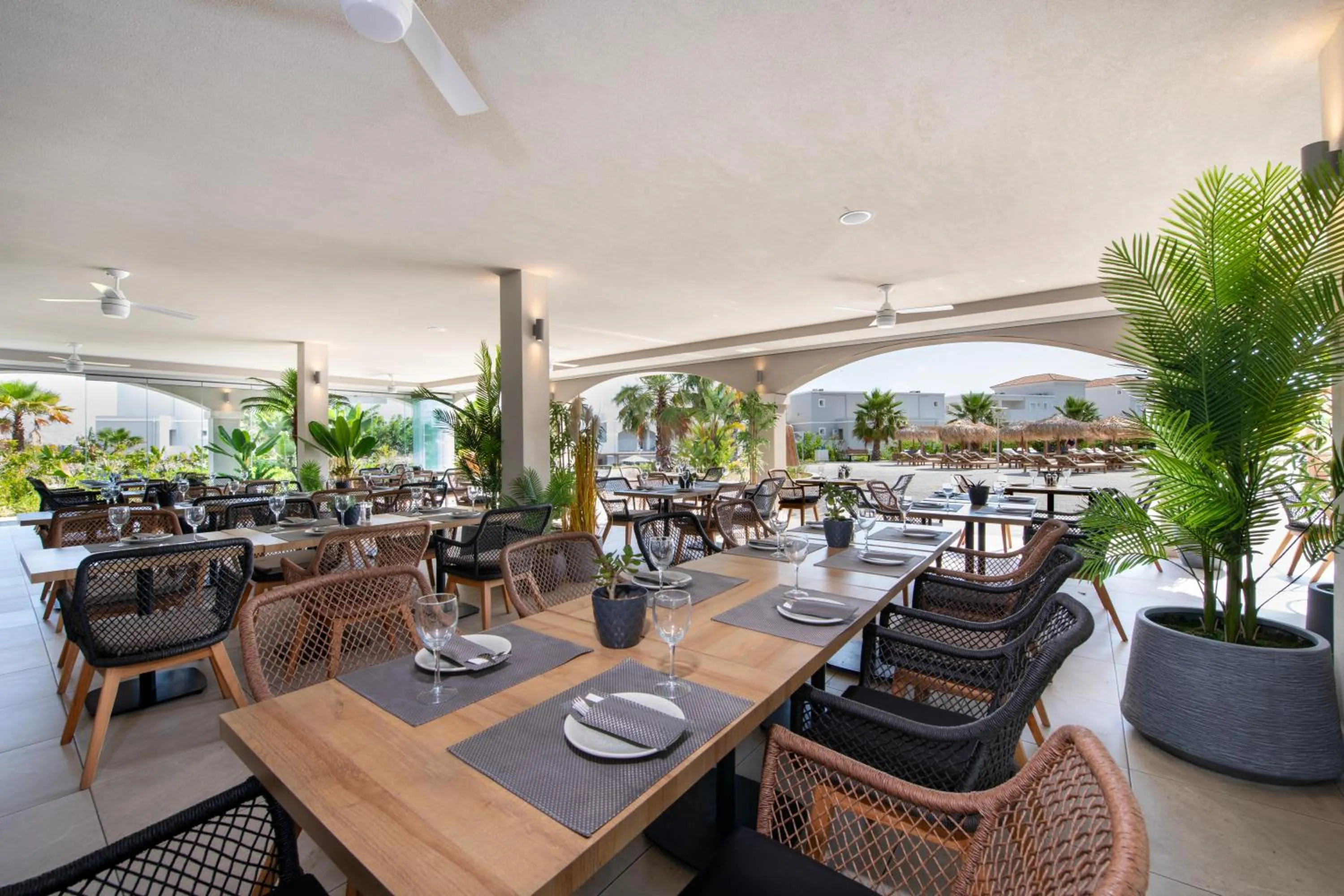 Restaurant/places to eat in Anemos Luxury Grand Resort