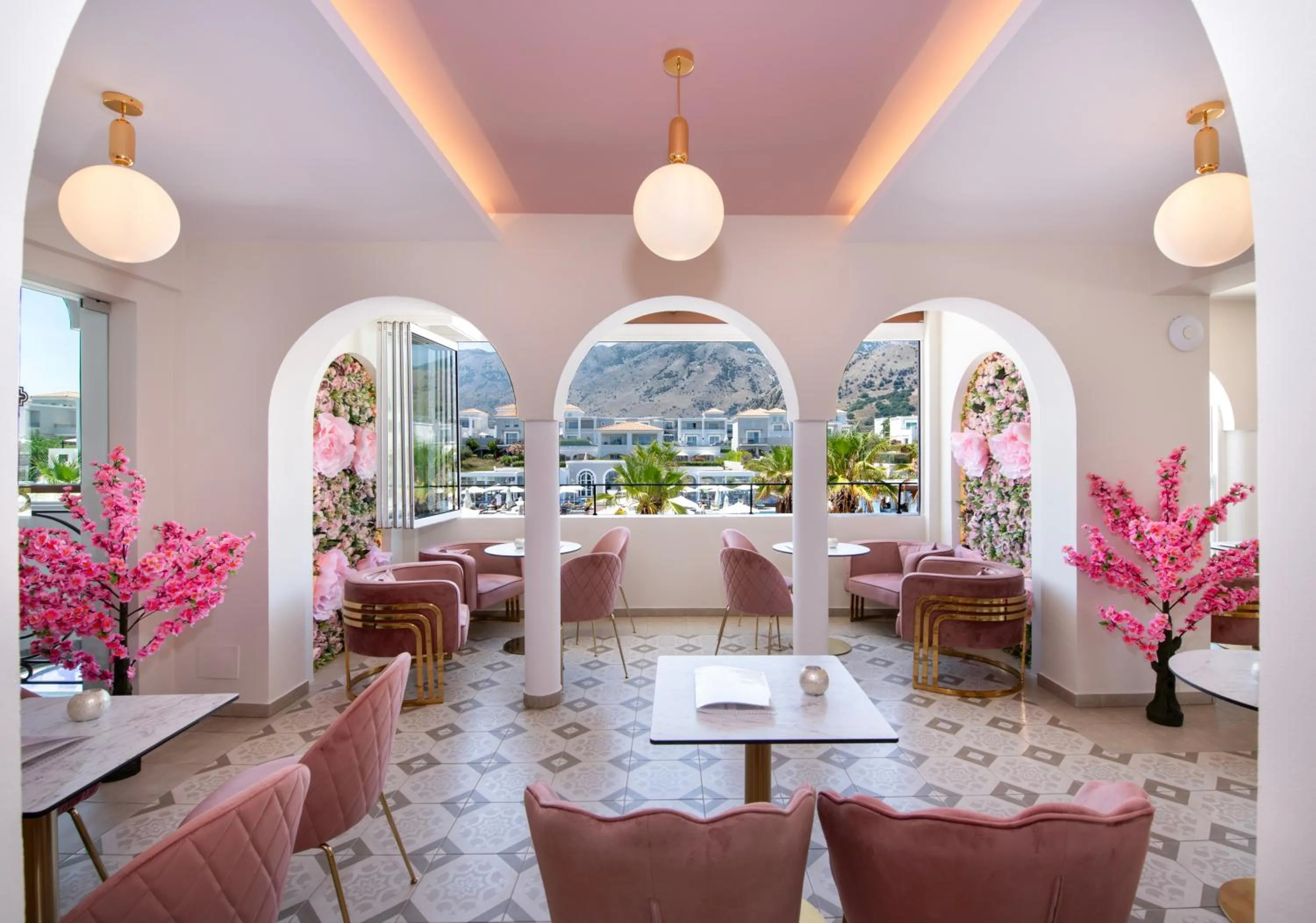 Lounge or bar in Anemos Luxury Grand Resort