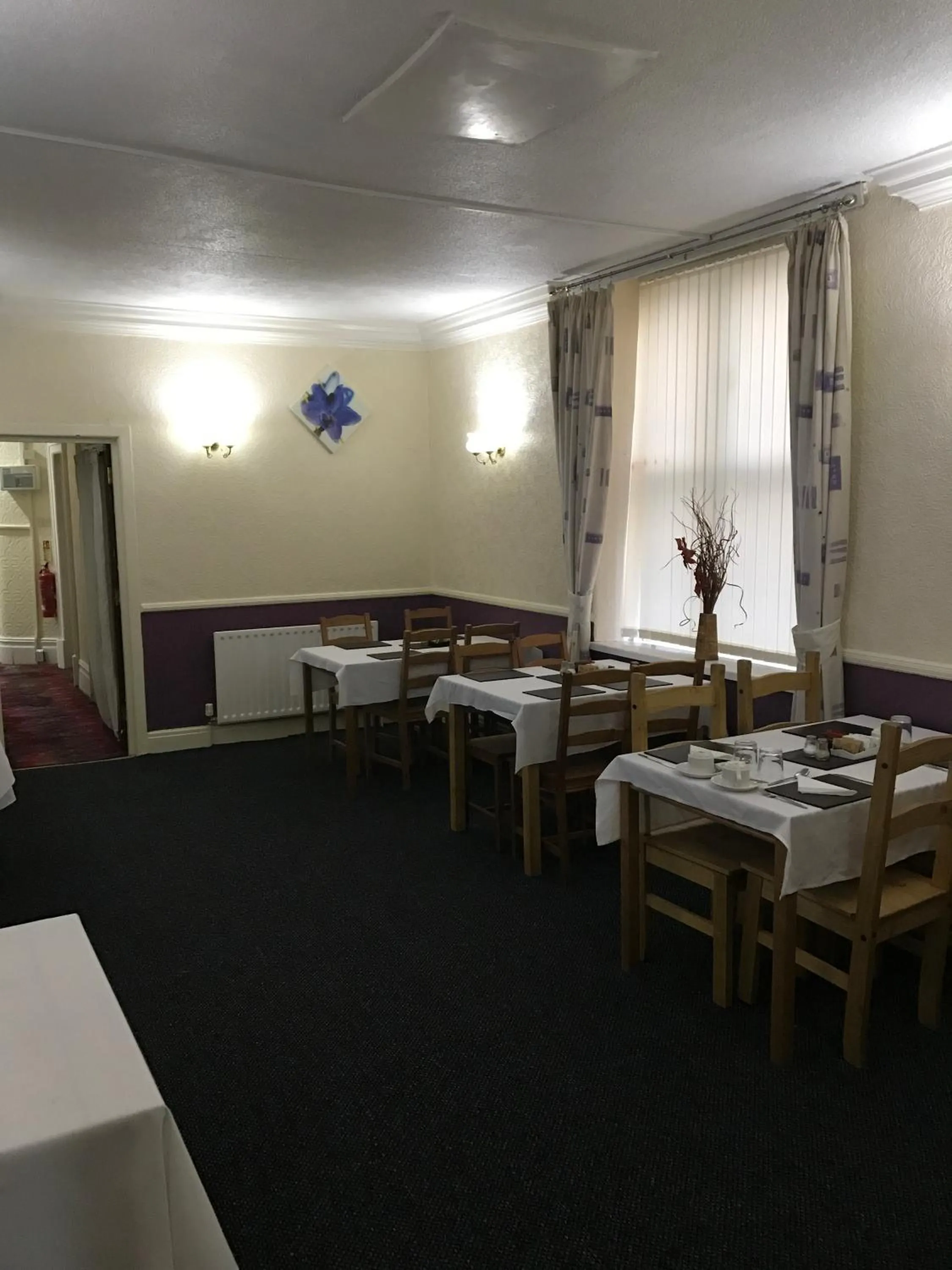 Other, Restaurant/Places to Eat in Oasis