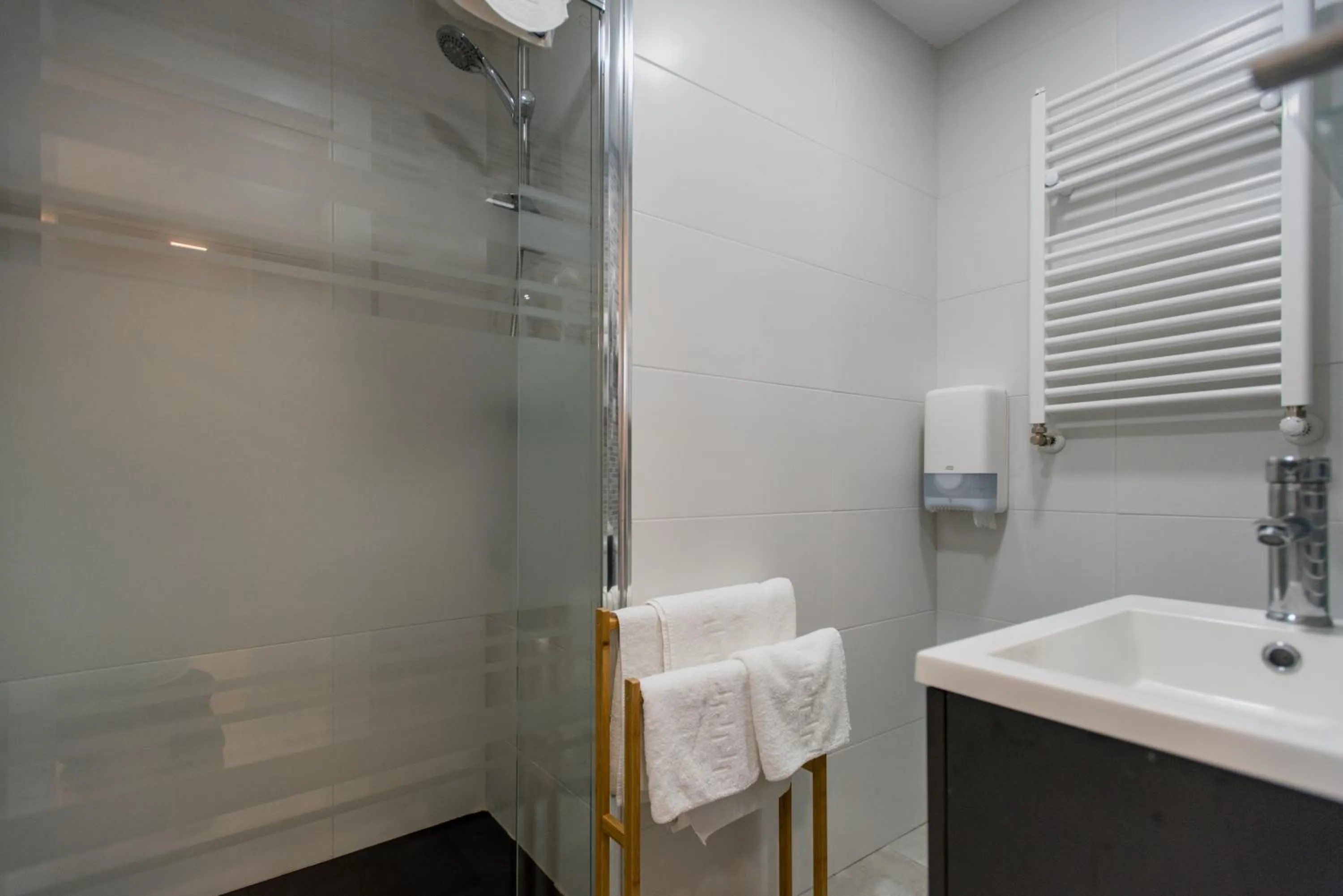 Toilet in Apartamentos River Santander