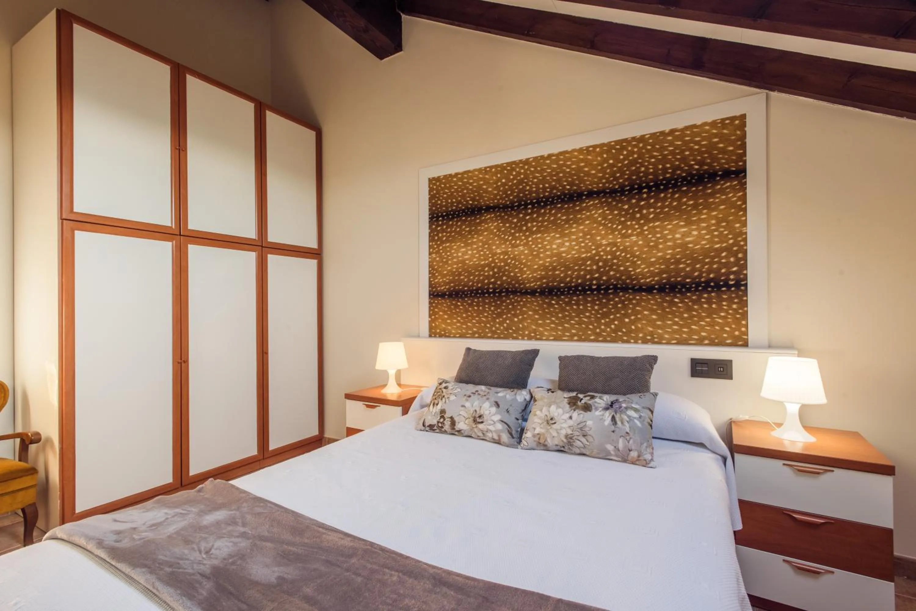 Bedroom, Bed in Apartamentos River Santander