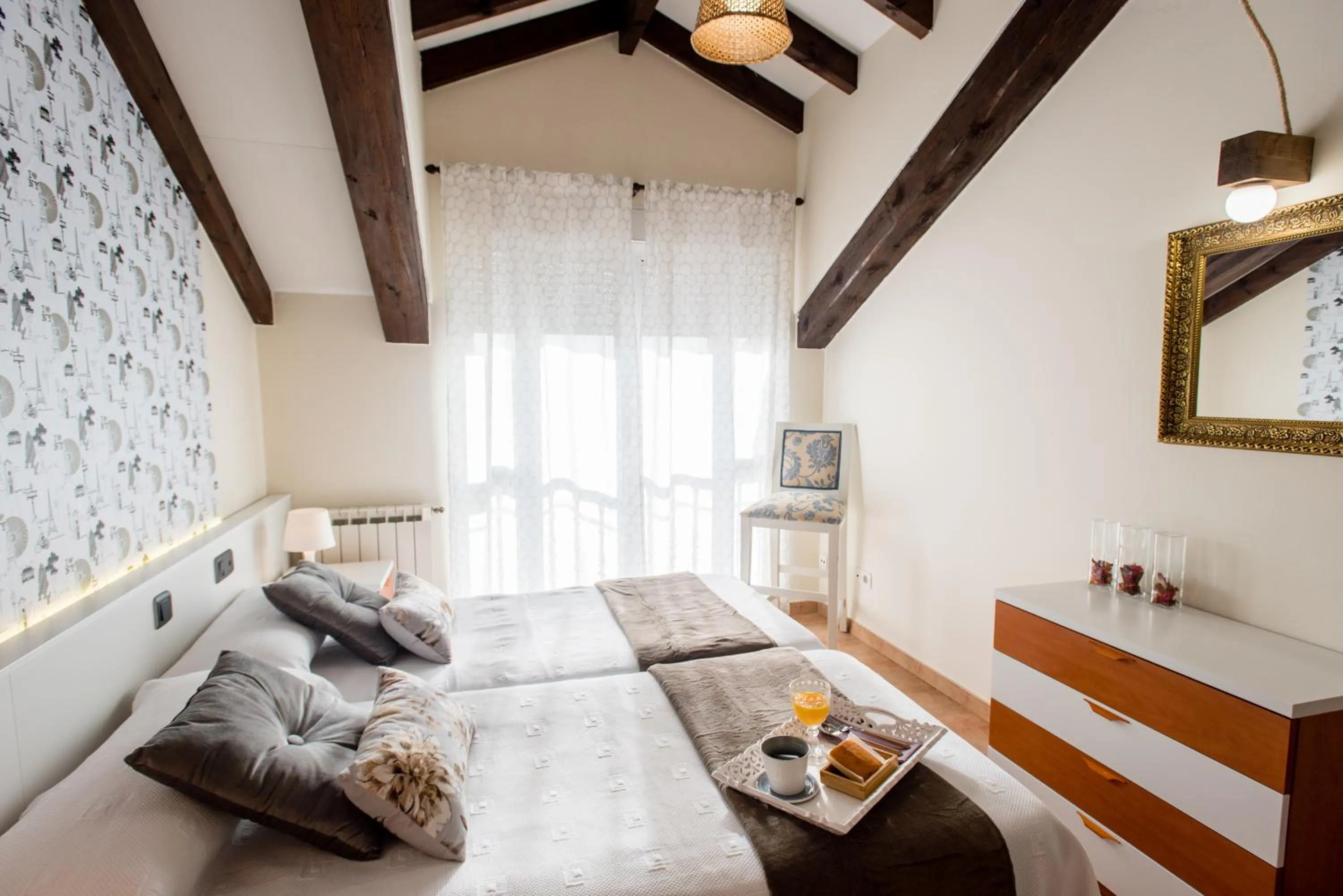 Bedroom, Bed in Apartamentos River Santander