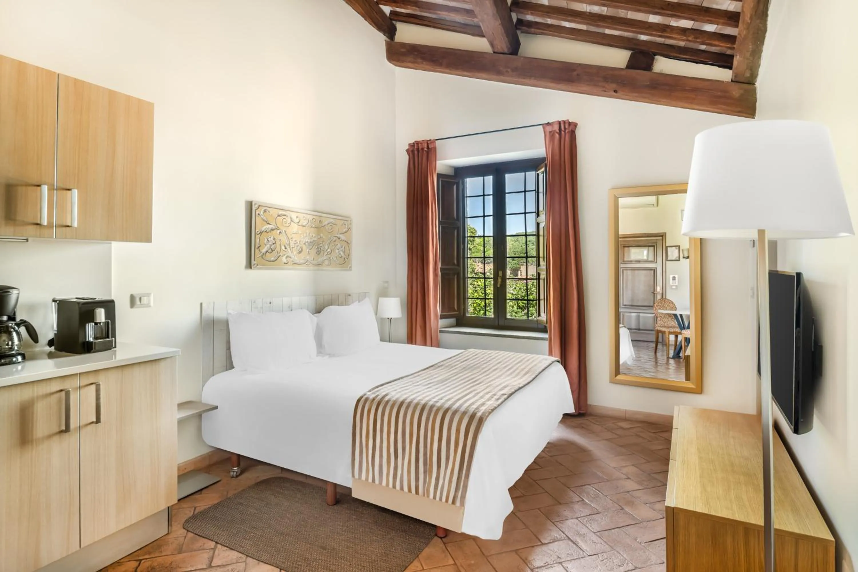 Bed in Palazzo Catalani Resort