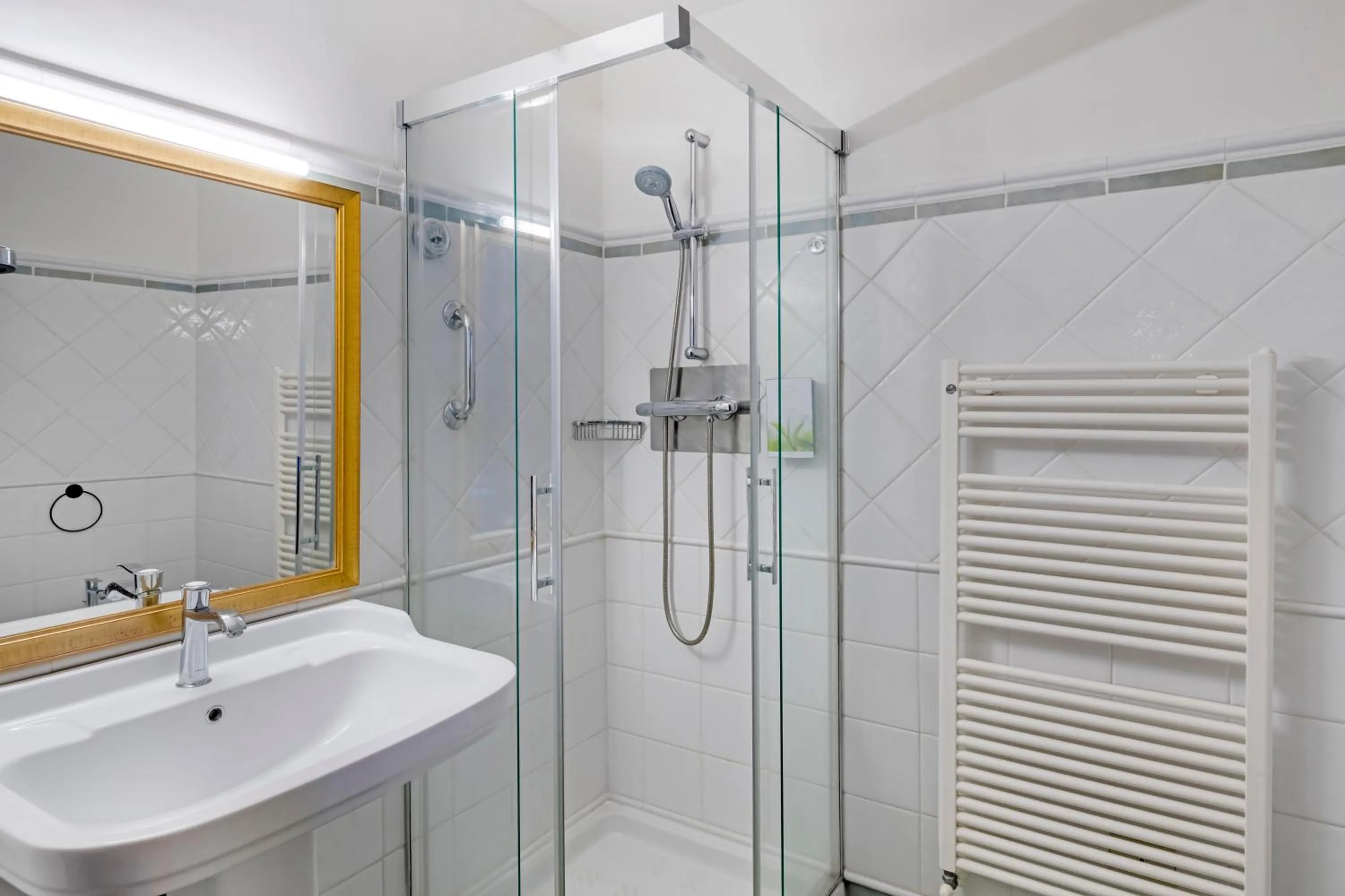 Shower in Palazzo Catalani Resort