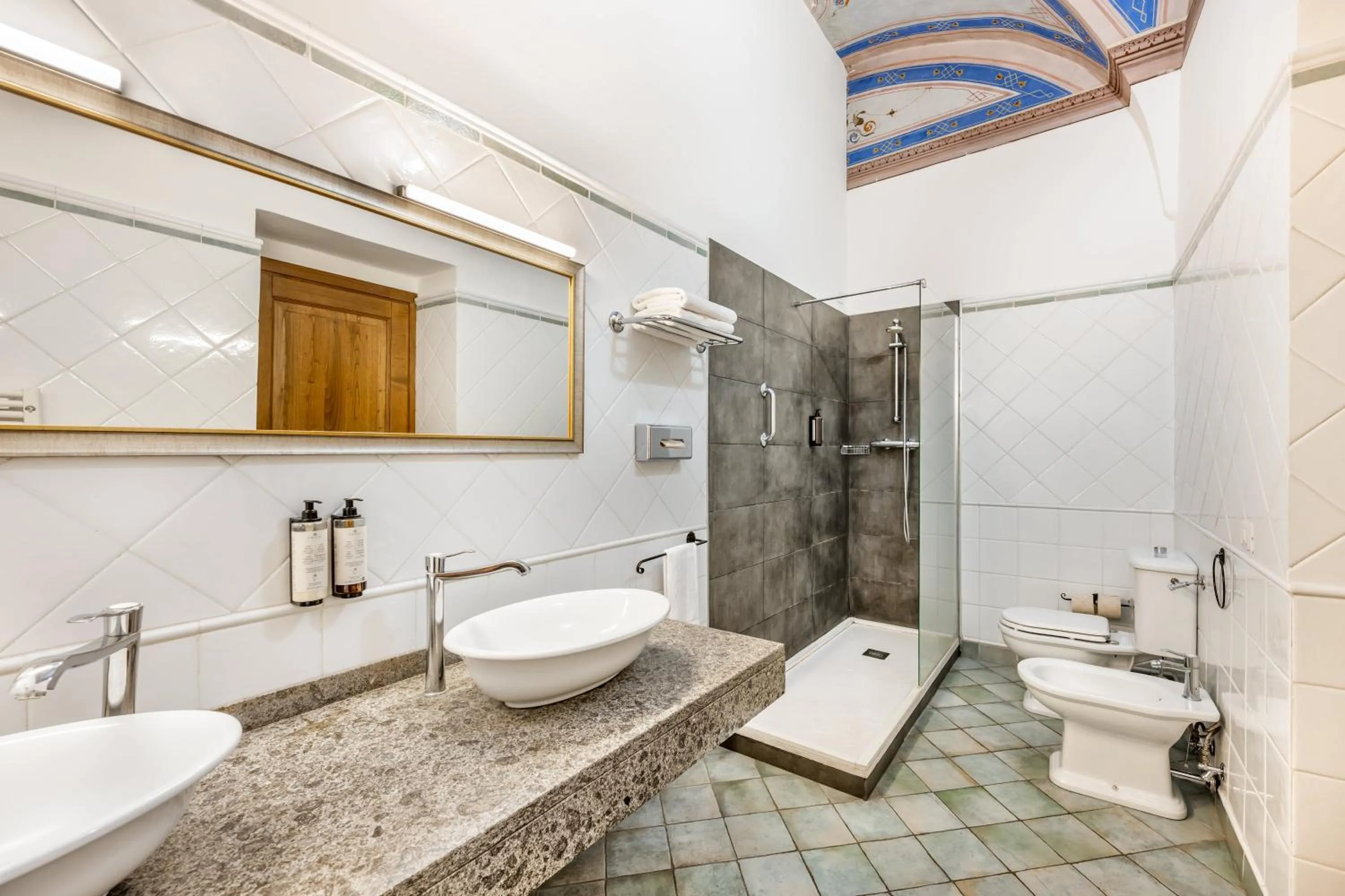 Shower in Palazzo Catalani Resort