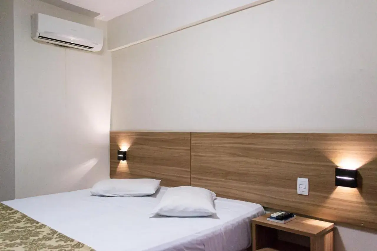 Room with Double Bed in Hotel Malibu Inn Campinas Room with Double Bed in Hotel Malibu Inn Campinas