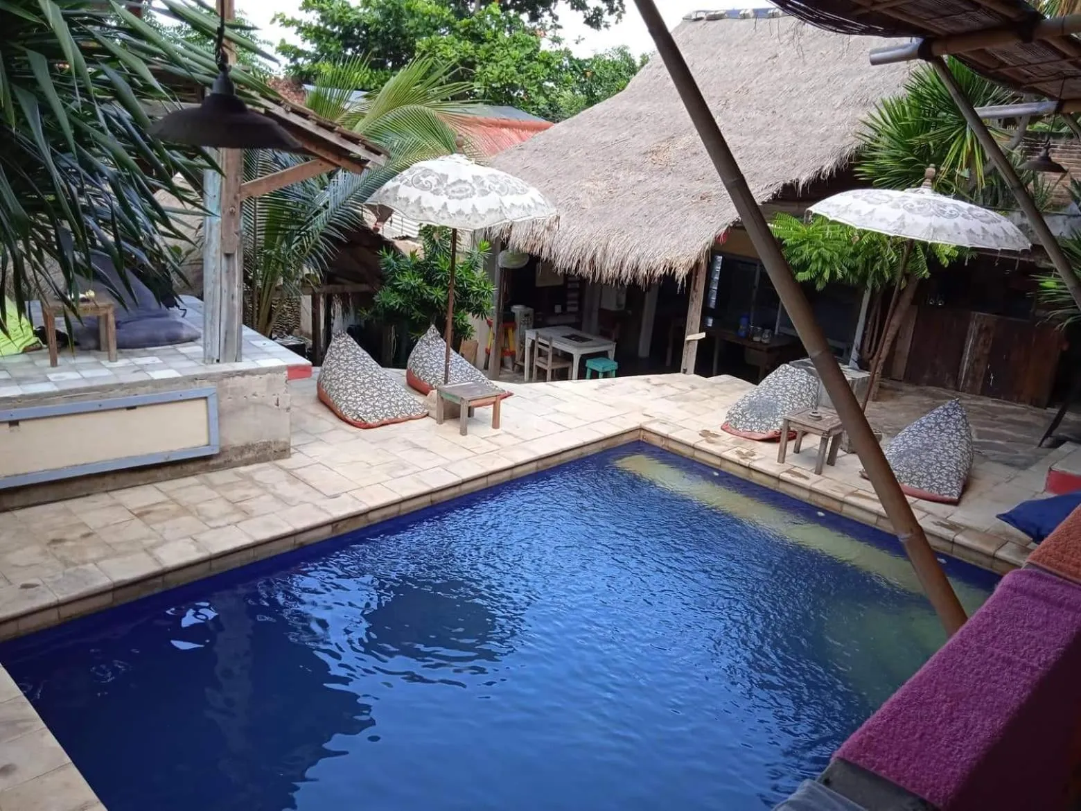 Swimming pool in Gili La Boheme