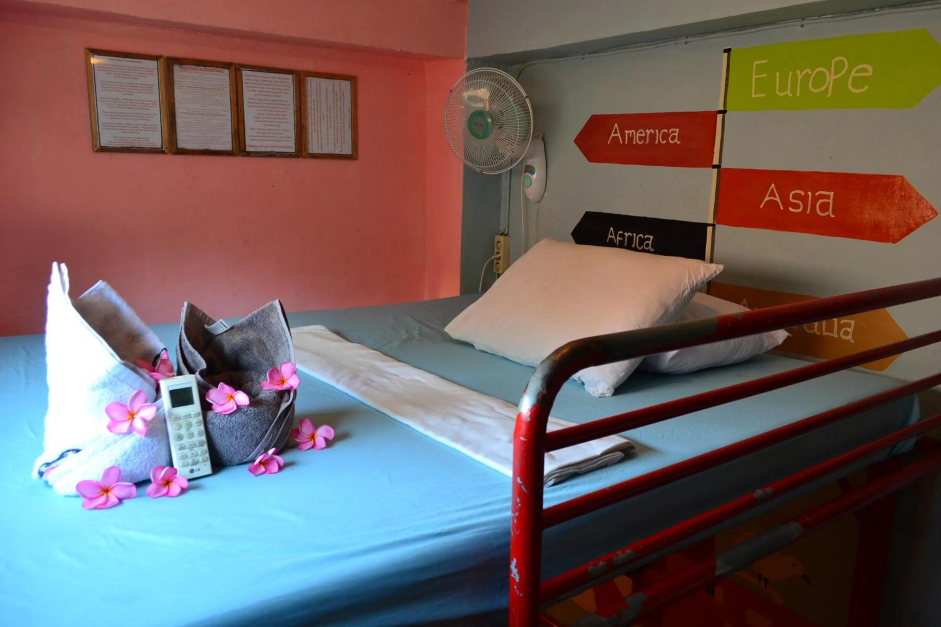 bunk bed, Bed in Gili La Boheme