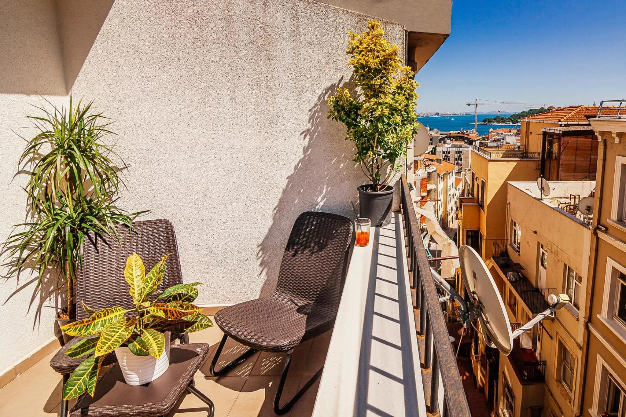 Property building in Historic Galata