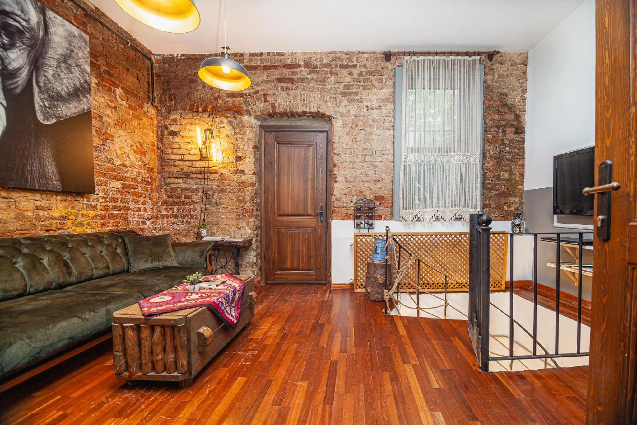 TV and multimedia in Historic Galata