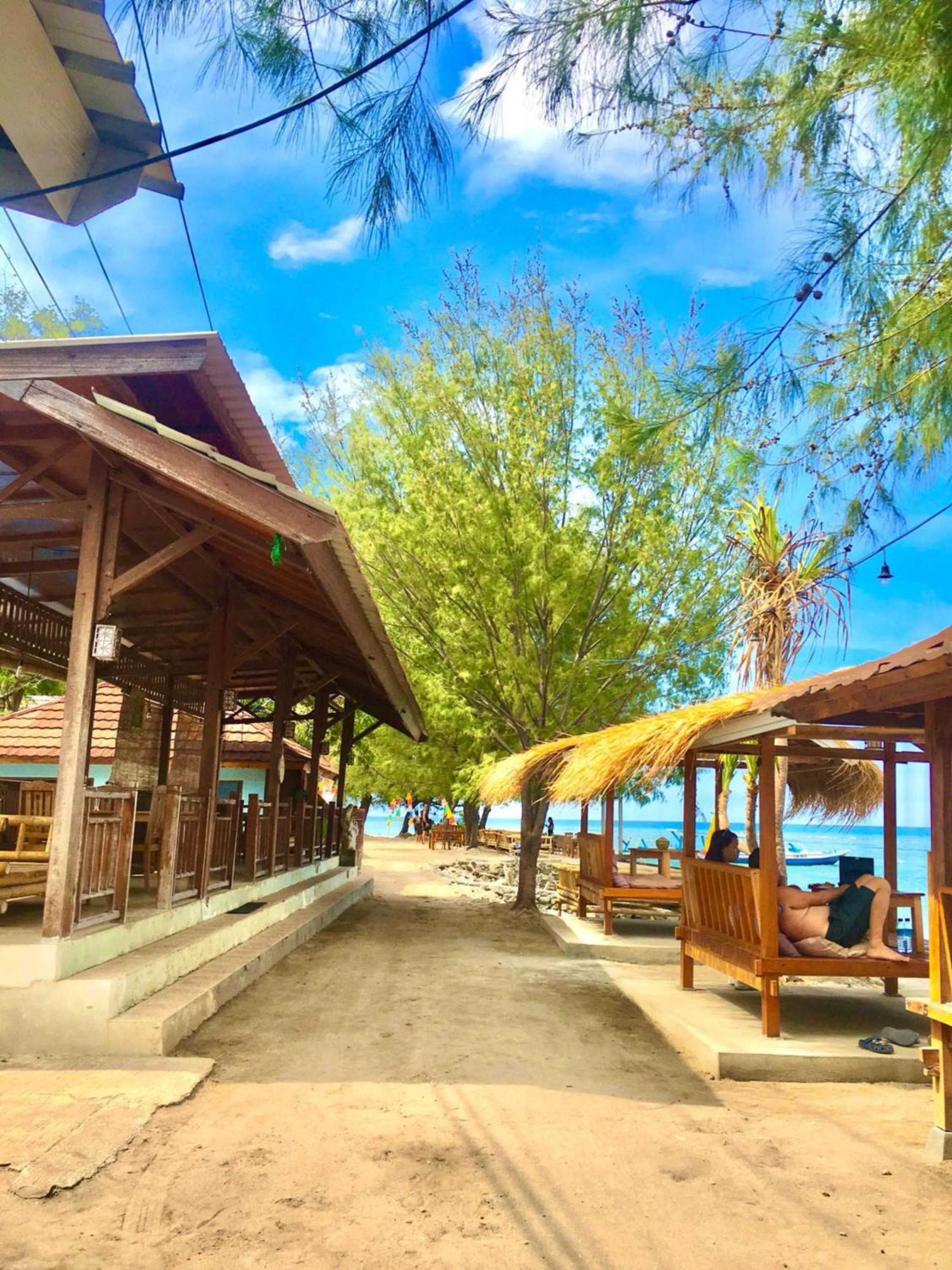 Restaurant/places to eat in Gusung Indah Bungalow Gili Air