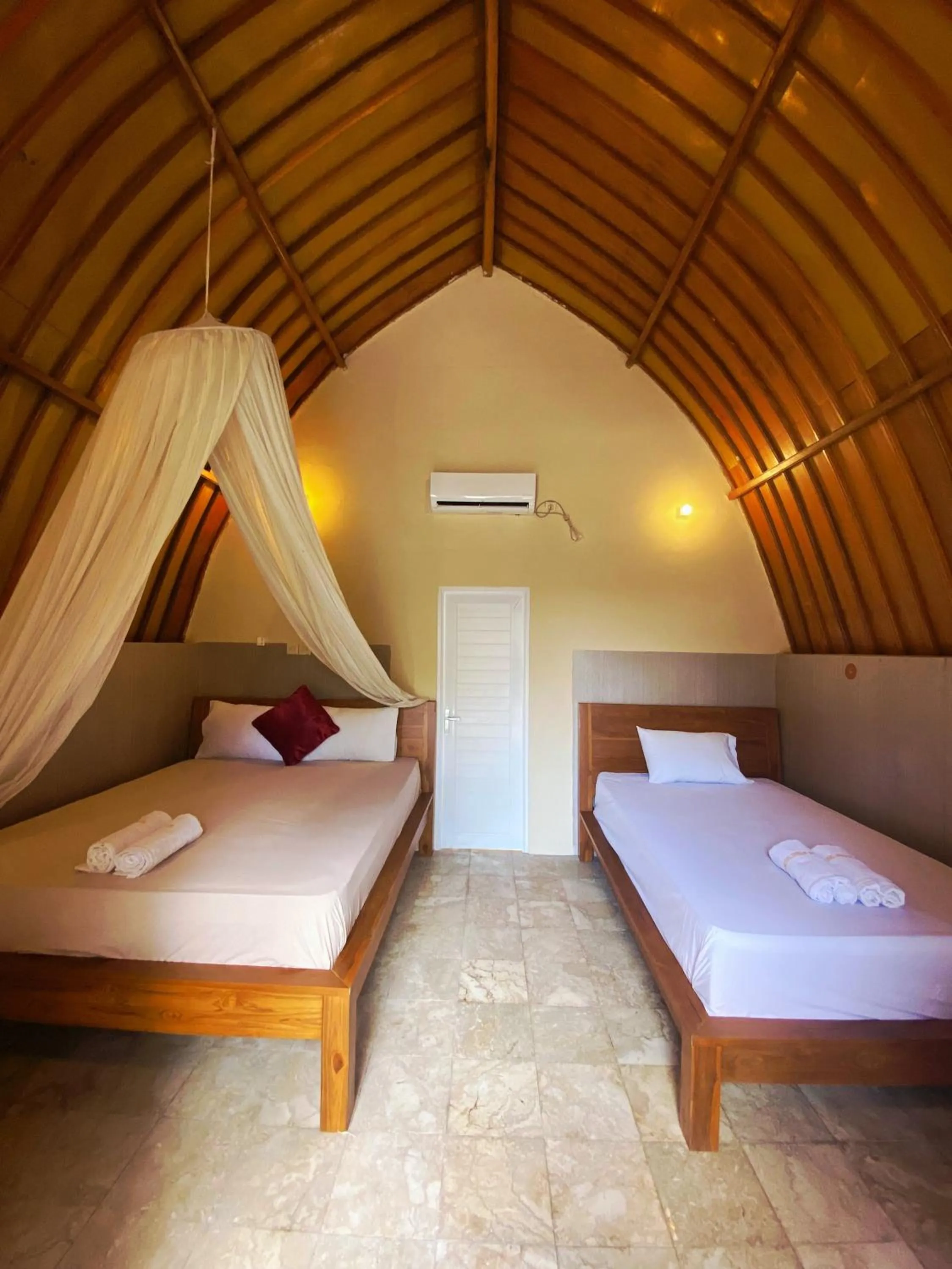 Bed in Gusung Indah Bungalow Gili Air