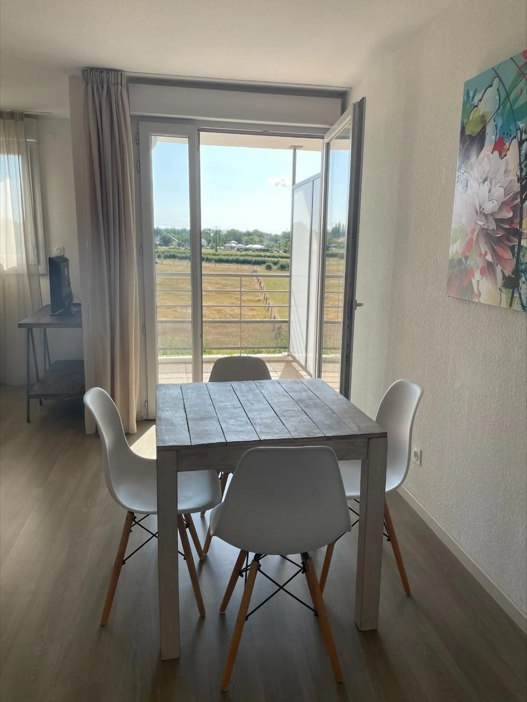 Dining area in Zenao Appart'Hotel