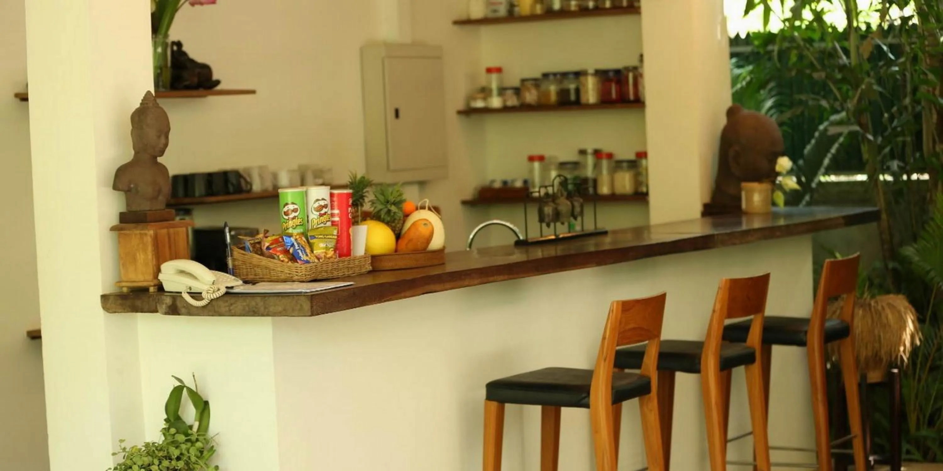 Lounge or bar in Enkosa 4-Bedroom Wooden Luxury House