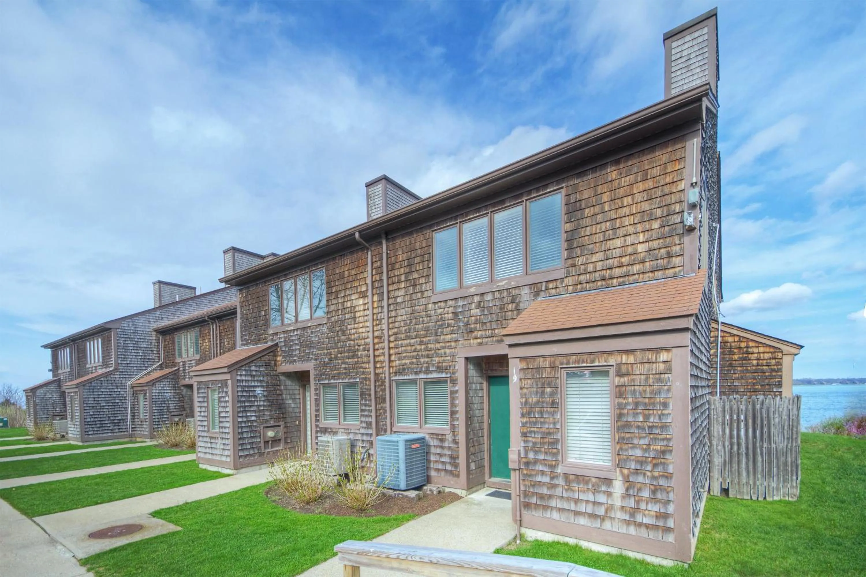 Property building in Club Wyndham Newport Overlook