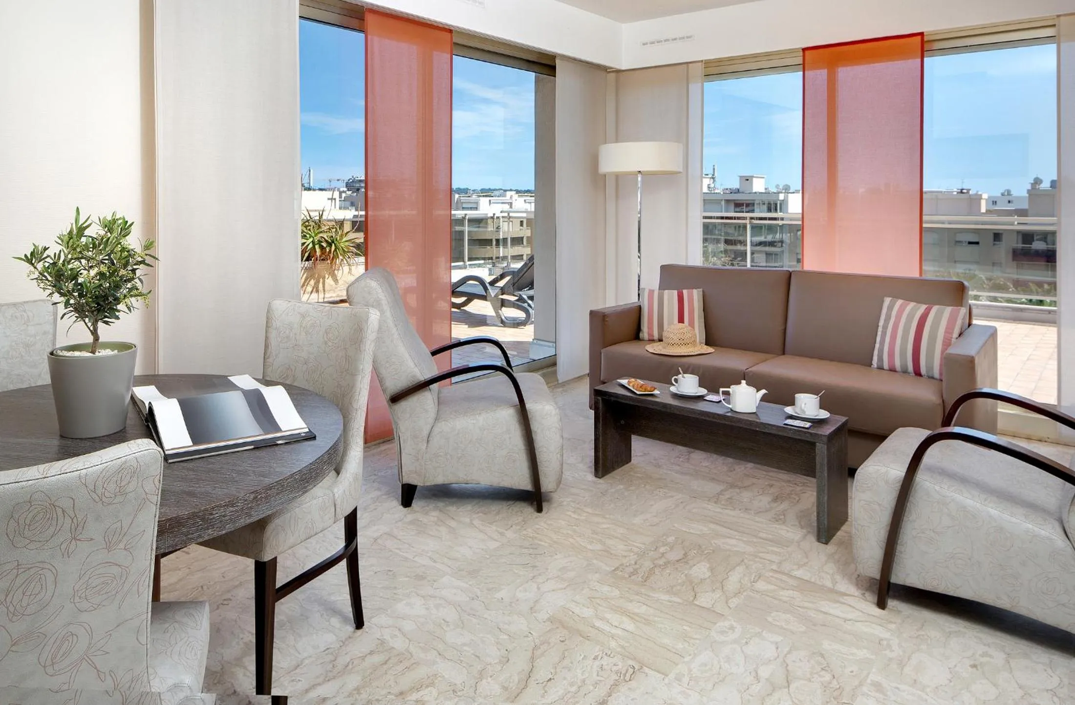 Living room in The Originals Résidence, Les Strélitzias