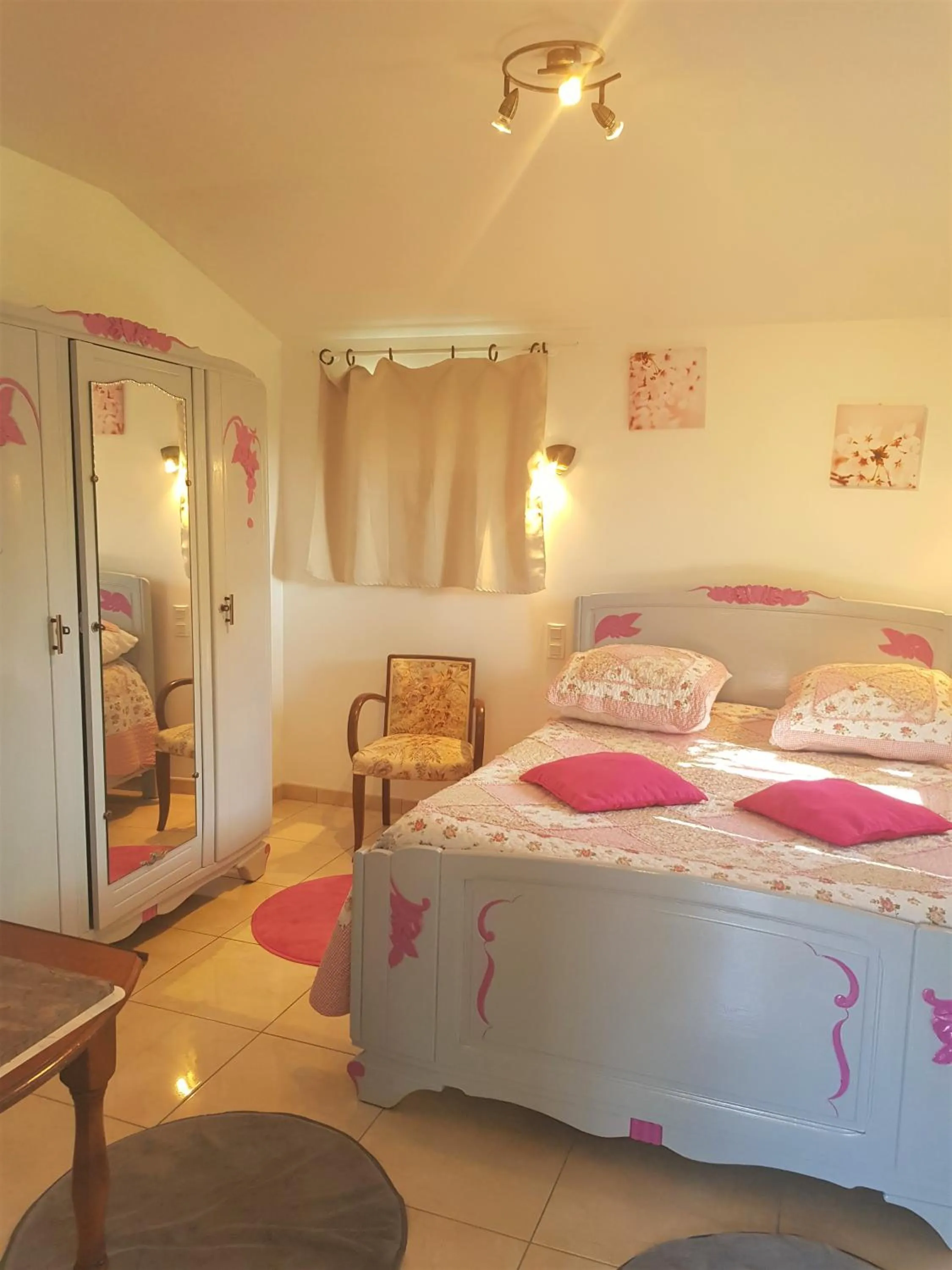 Photo of the whole room, Bed in Chambres D'hôtes Anne-Marie