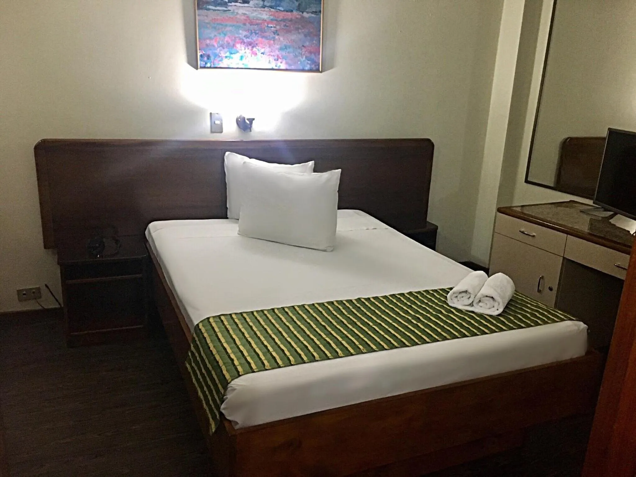 Bedroom, Bed in Hotel Ambassador